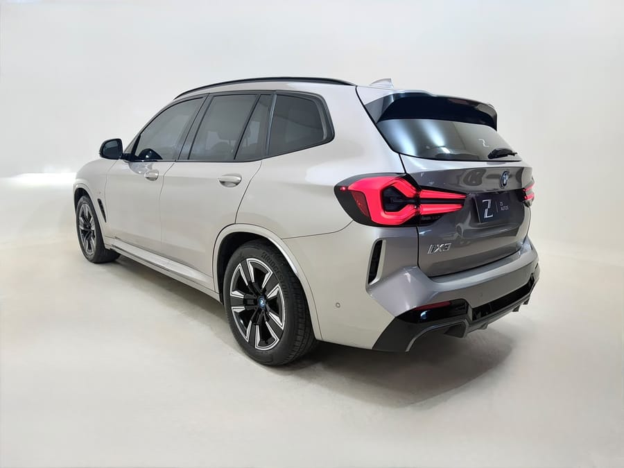 BMW iX 2023