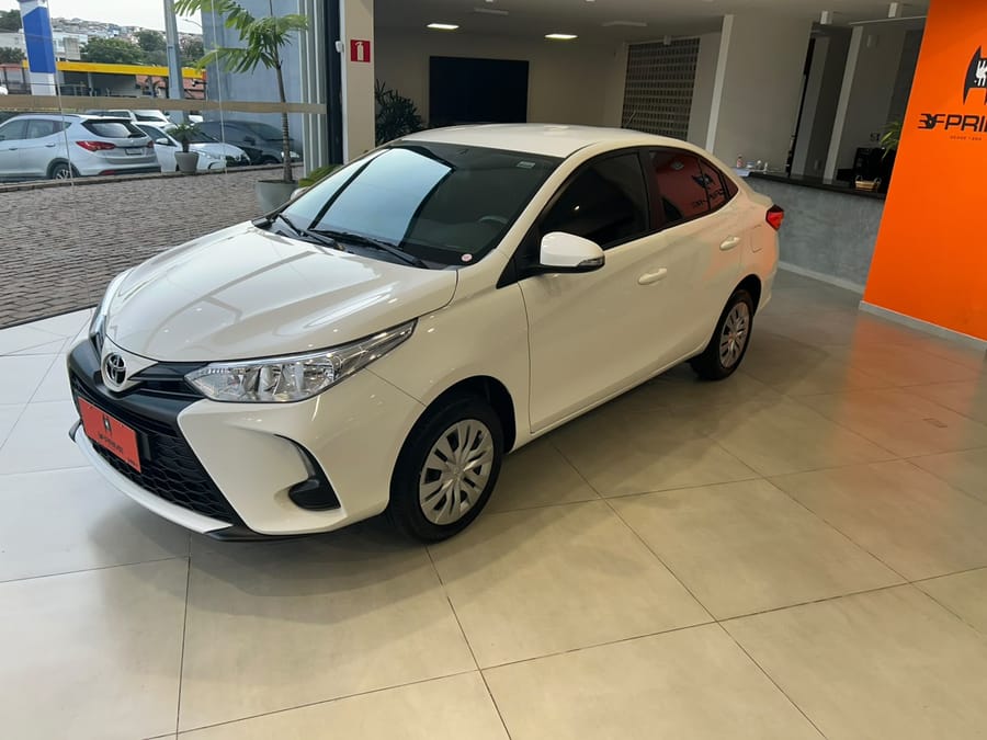 Toyota Yaris 2023