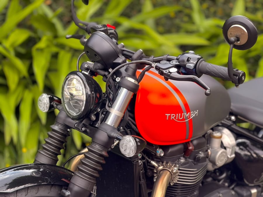 TRIUMPH Bonneville Bobber 2025
