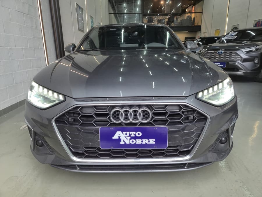 Audi A4 2023