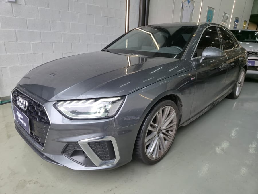 Audi A4 2023