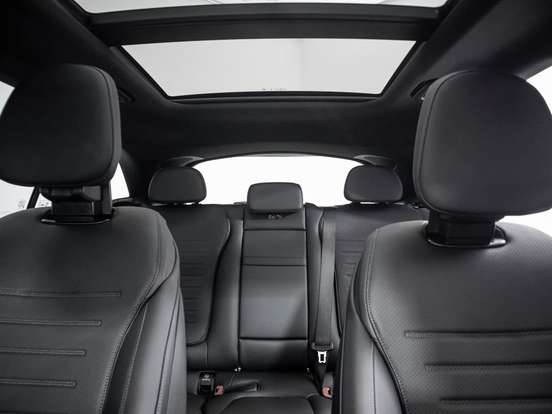 Mercedes-Benz GLC-300 2026