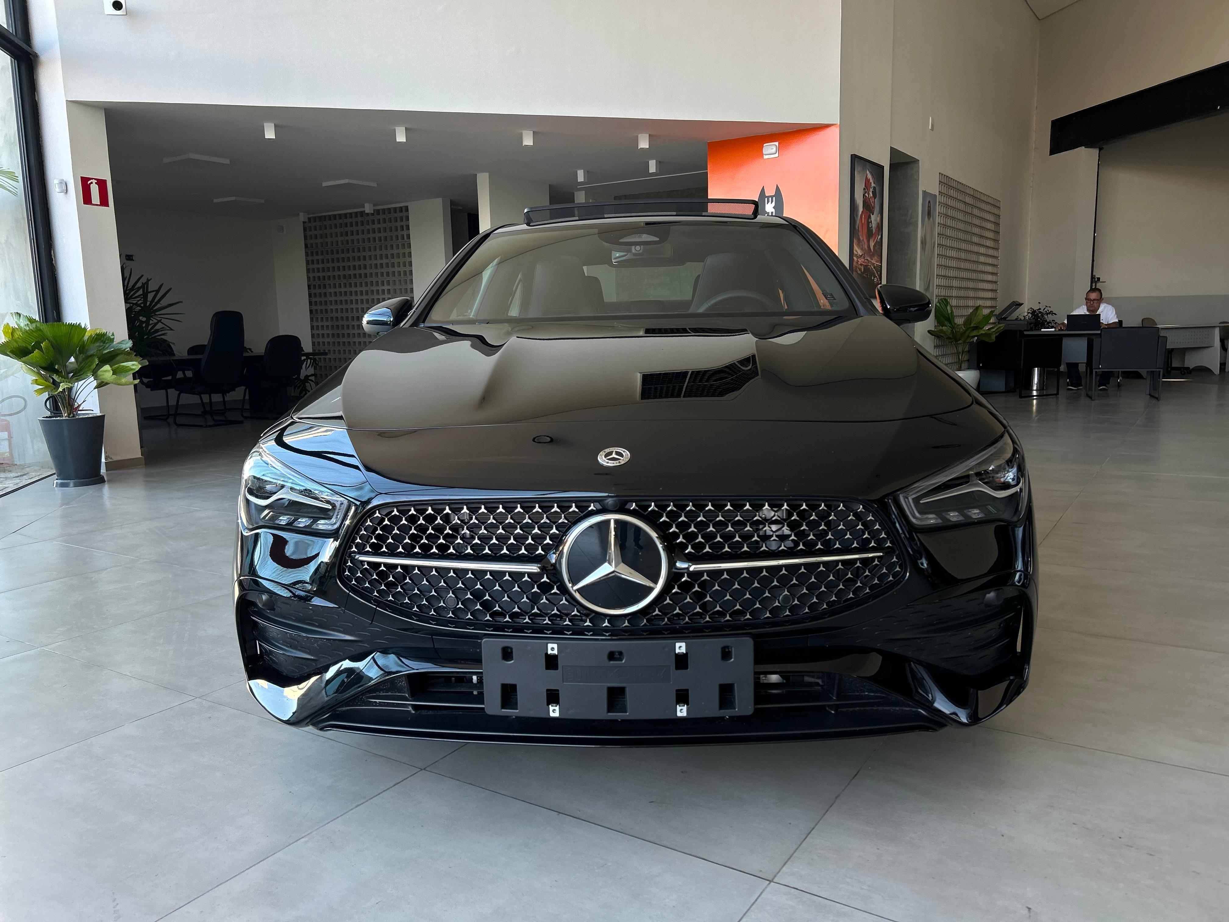 Mercedes-Benz CLA200 2025