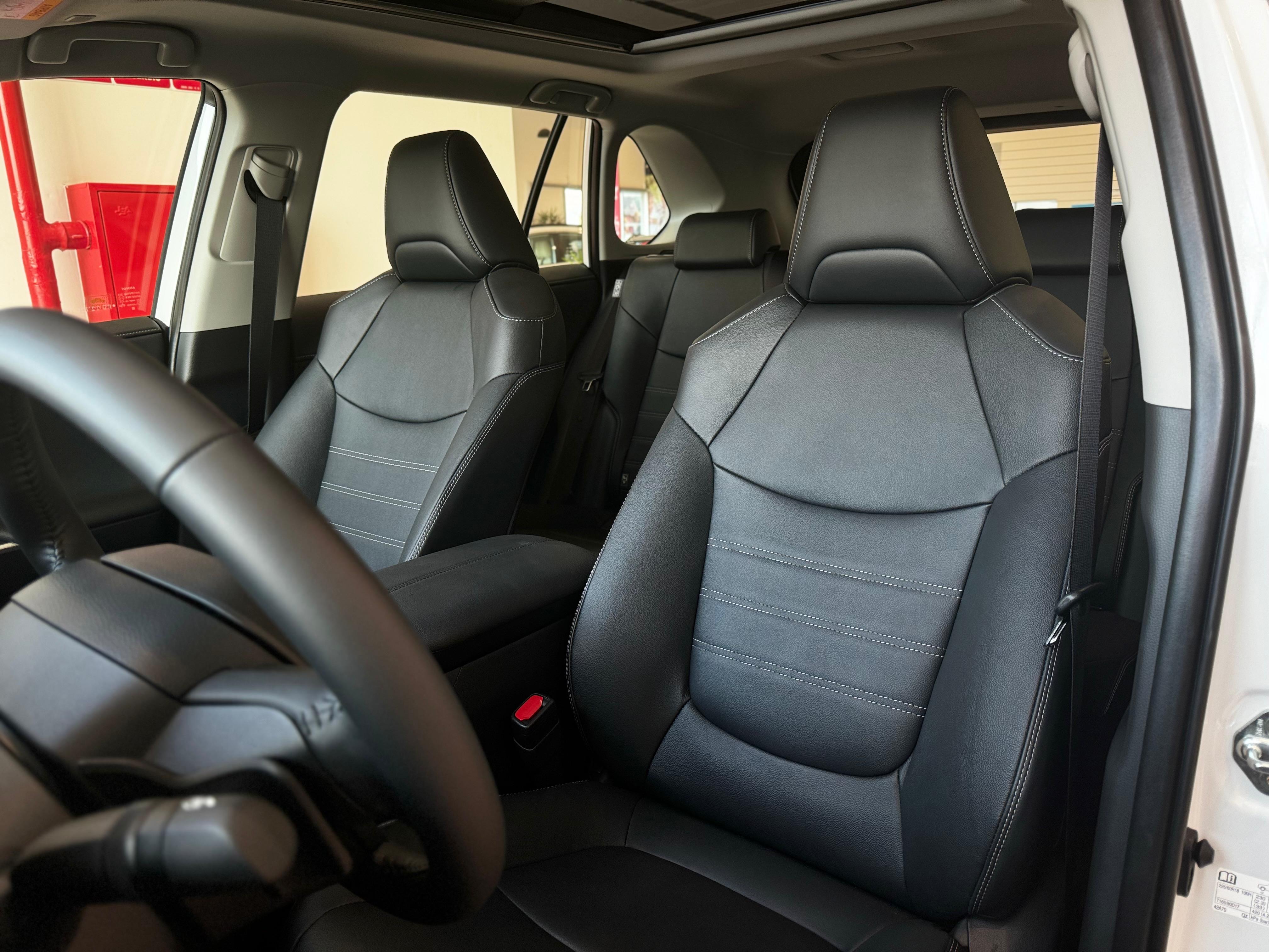 TOYOTA RAV4 2027