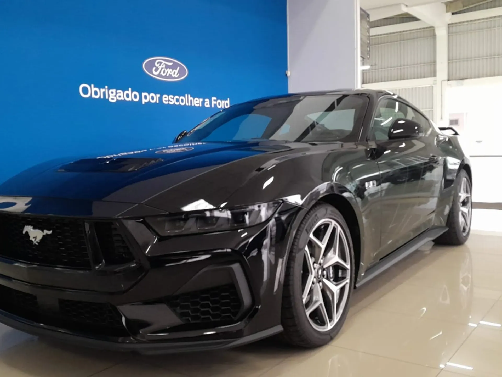 FORD  MUSTANG 2025