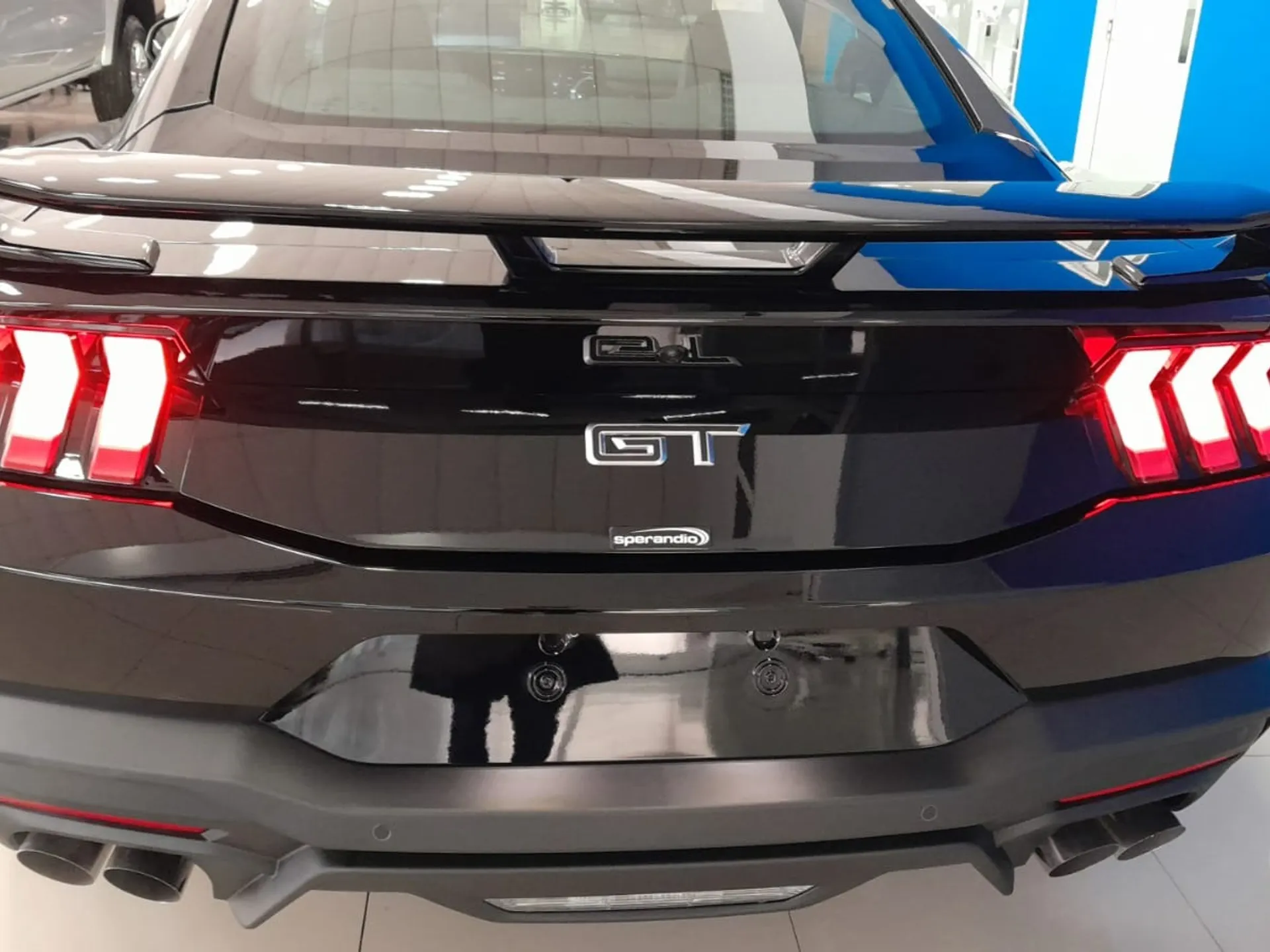FORD  MUSTANG 2025