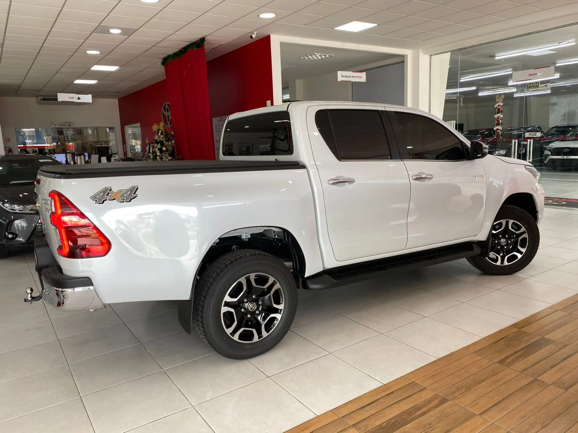 TOYOTA HILUX 2025