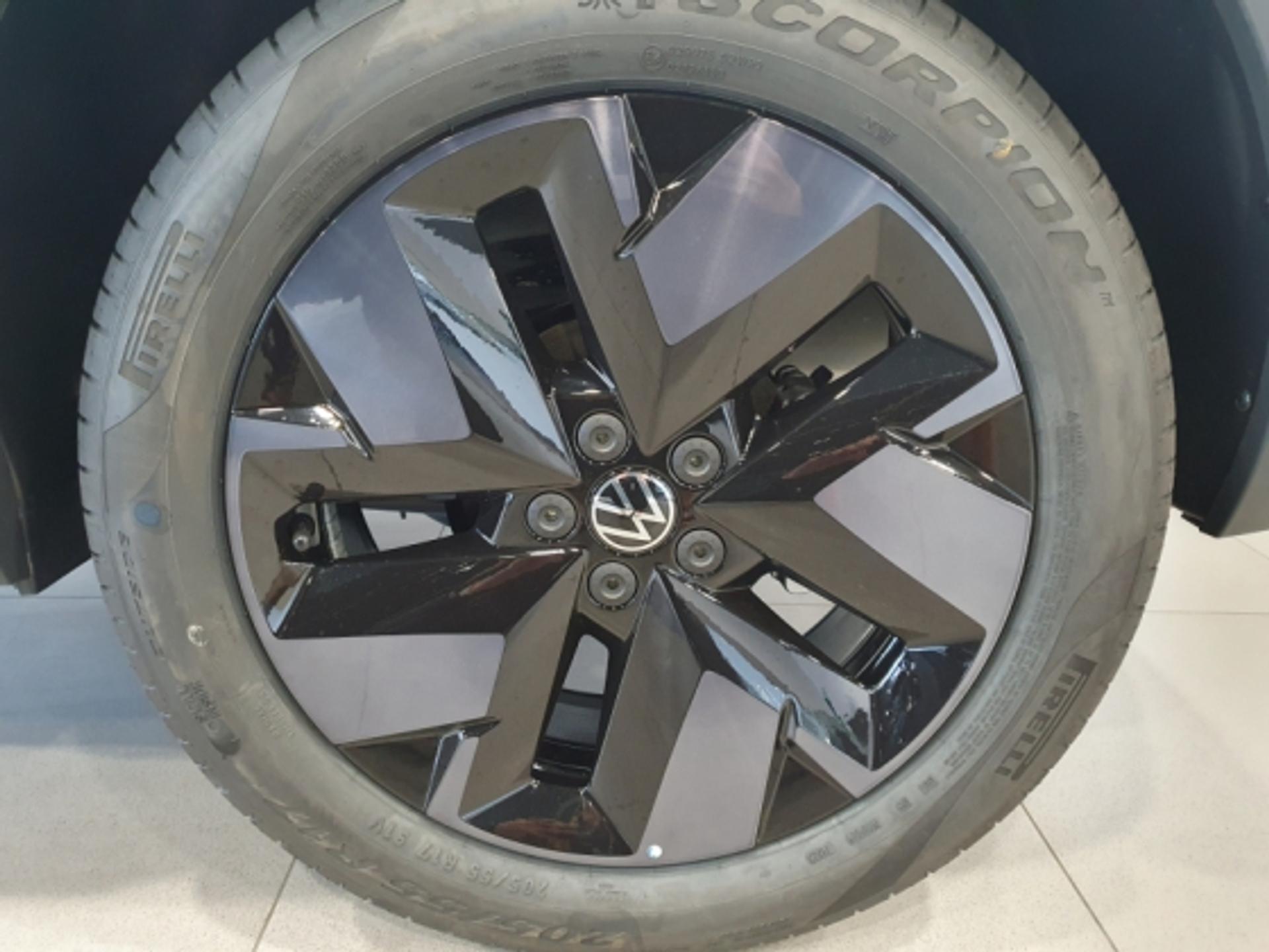 VOLKSWAGEN T-CROSS 2027