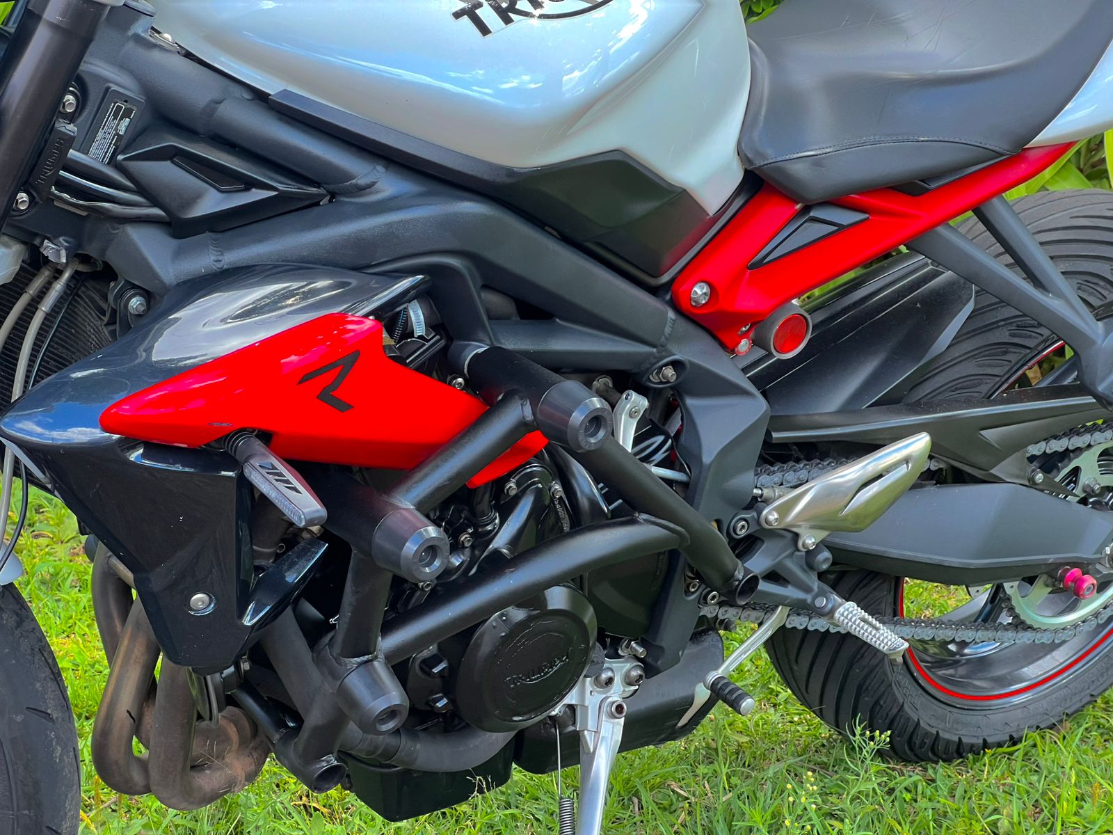 Triumph STREET 2015