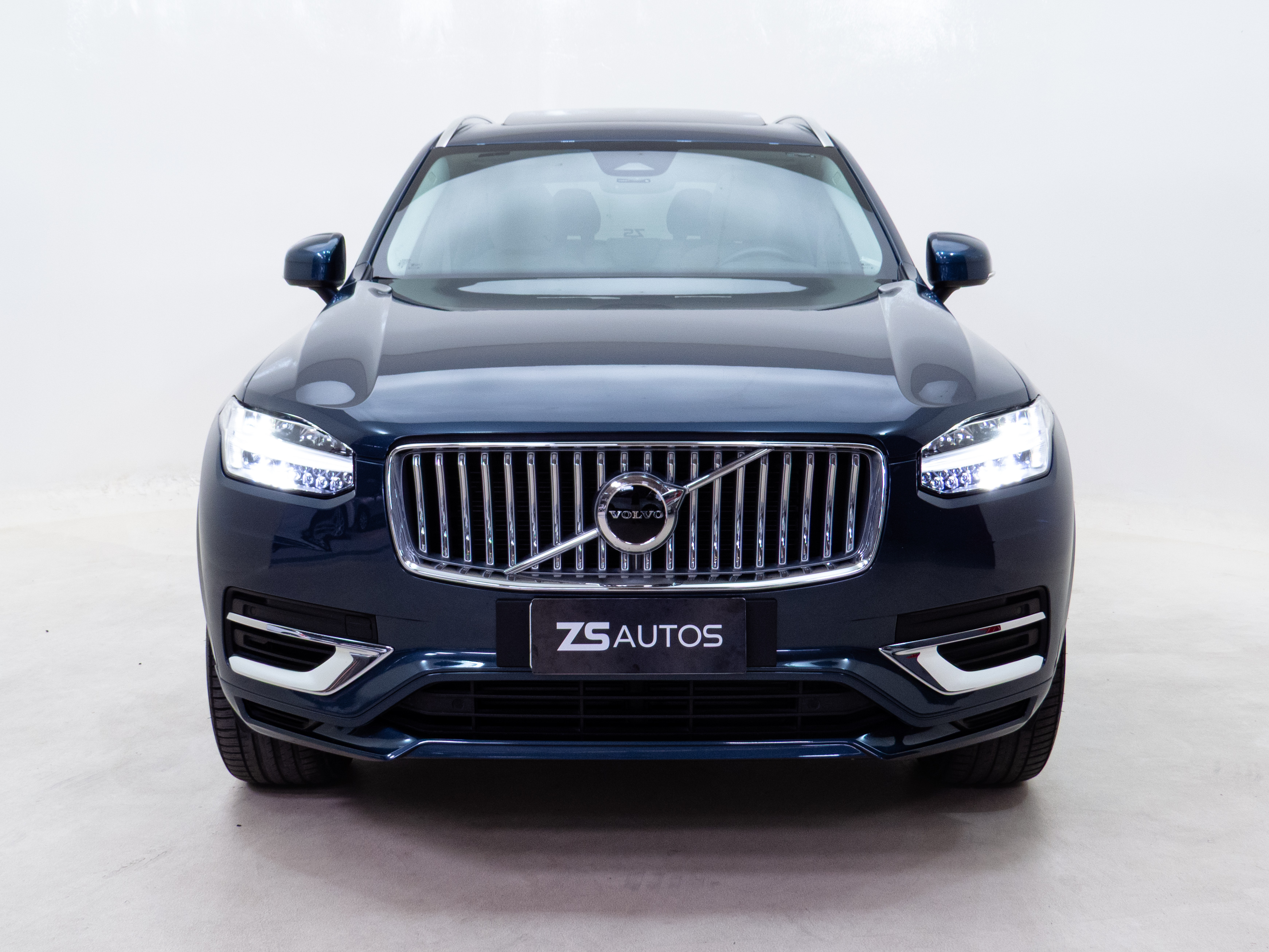 Volvo XC90 2025