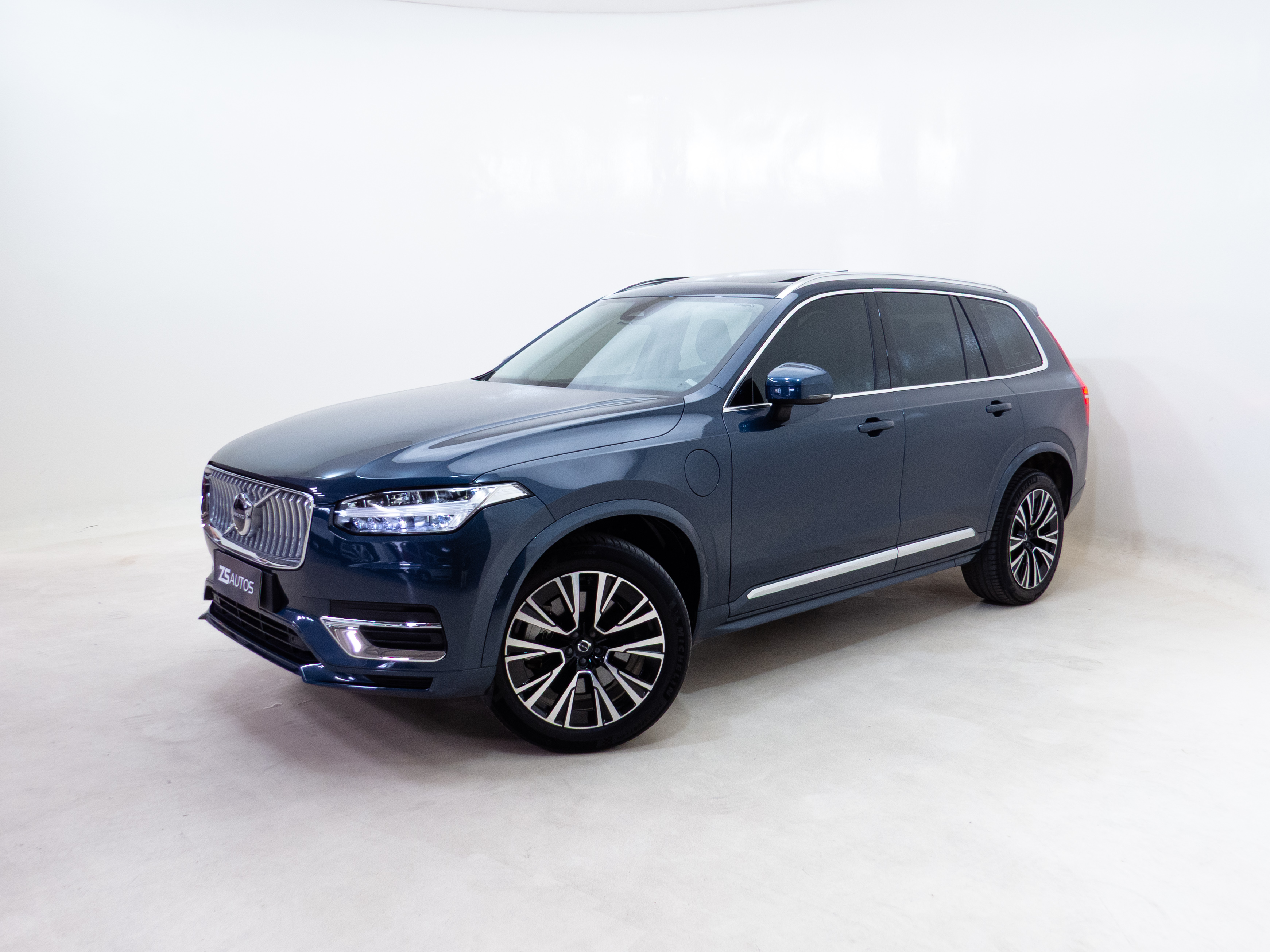 Volvo XC90 2025
