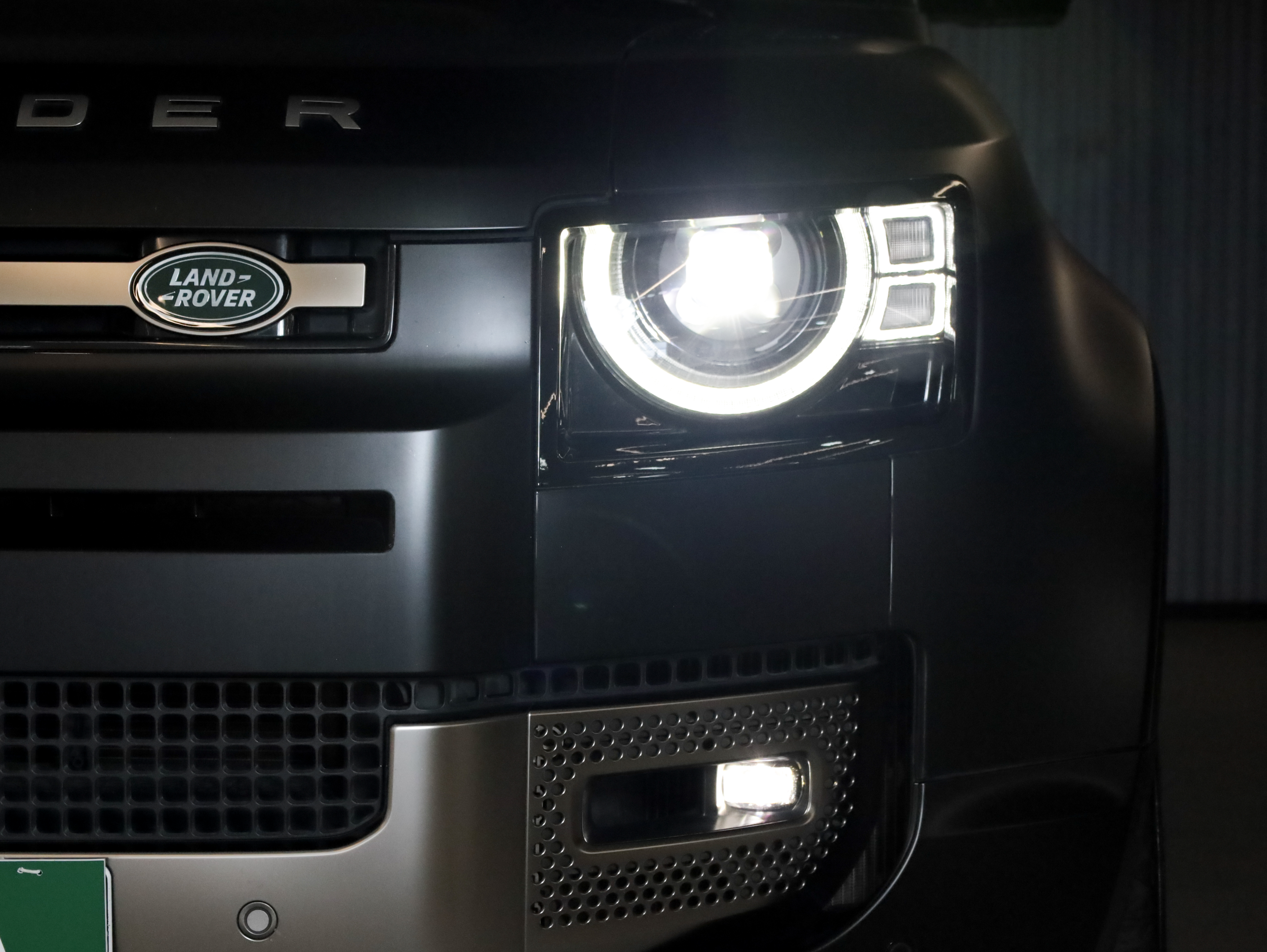 Land Rover DEFENDER 130 D 2023