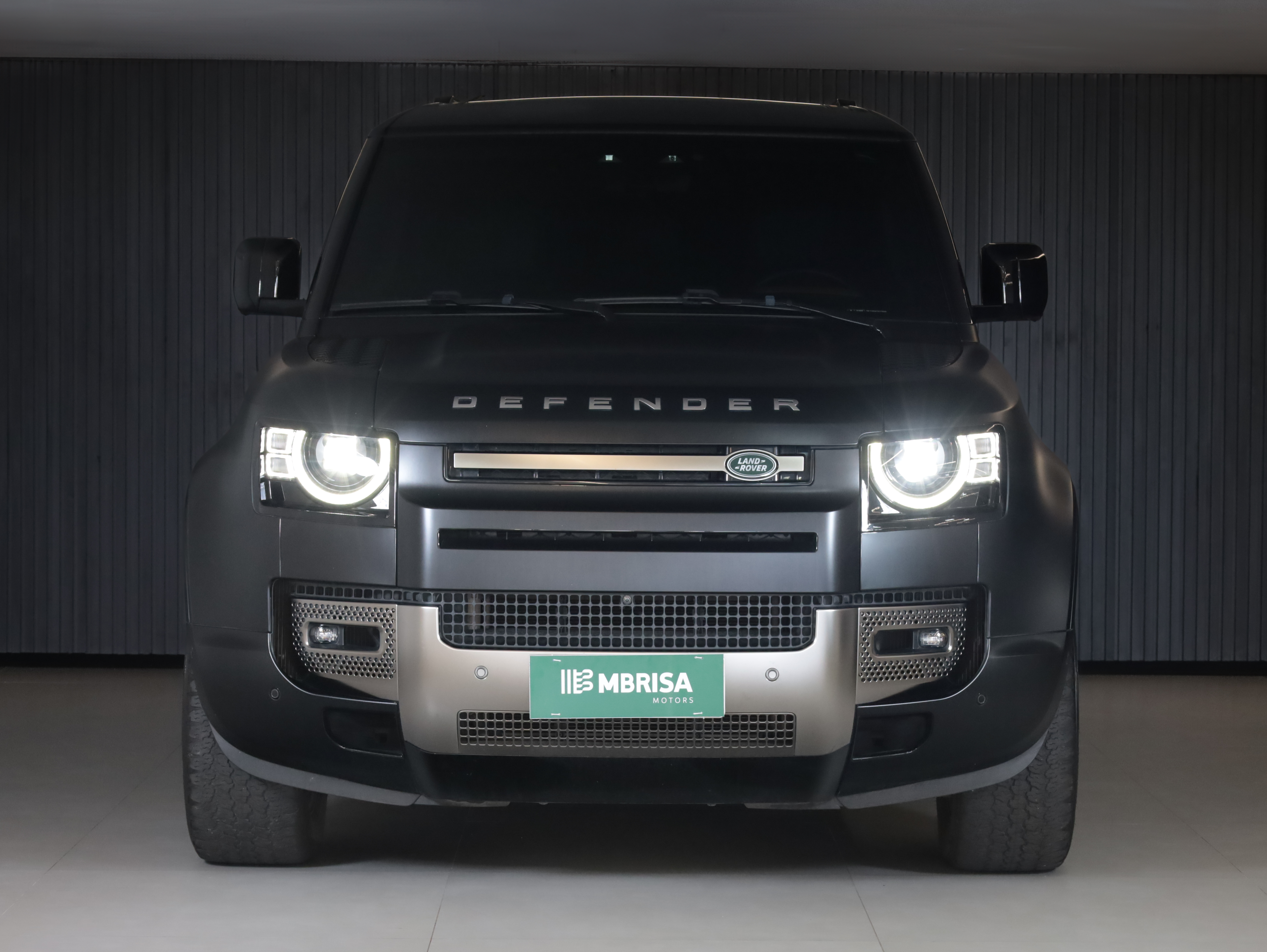 Land Rover DEFENDER 130 D 2023