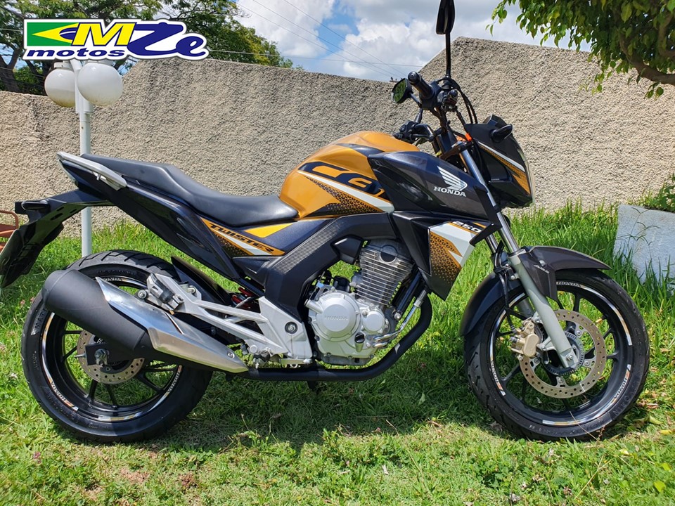 Honda CB 250 F 2020