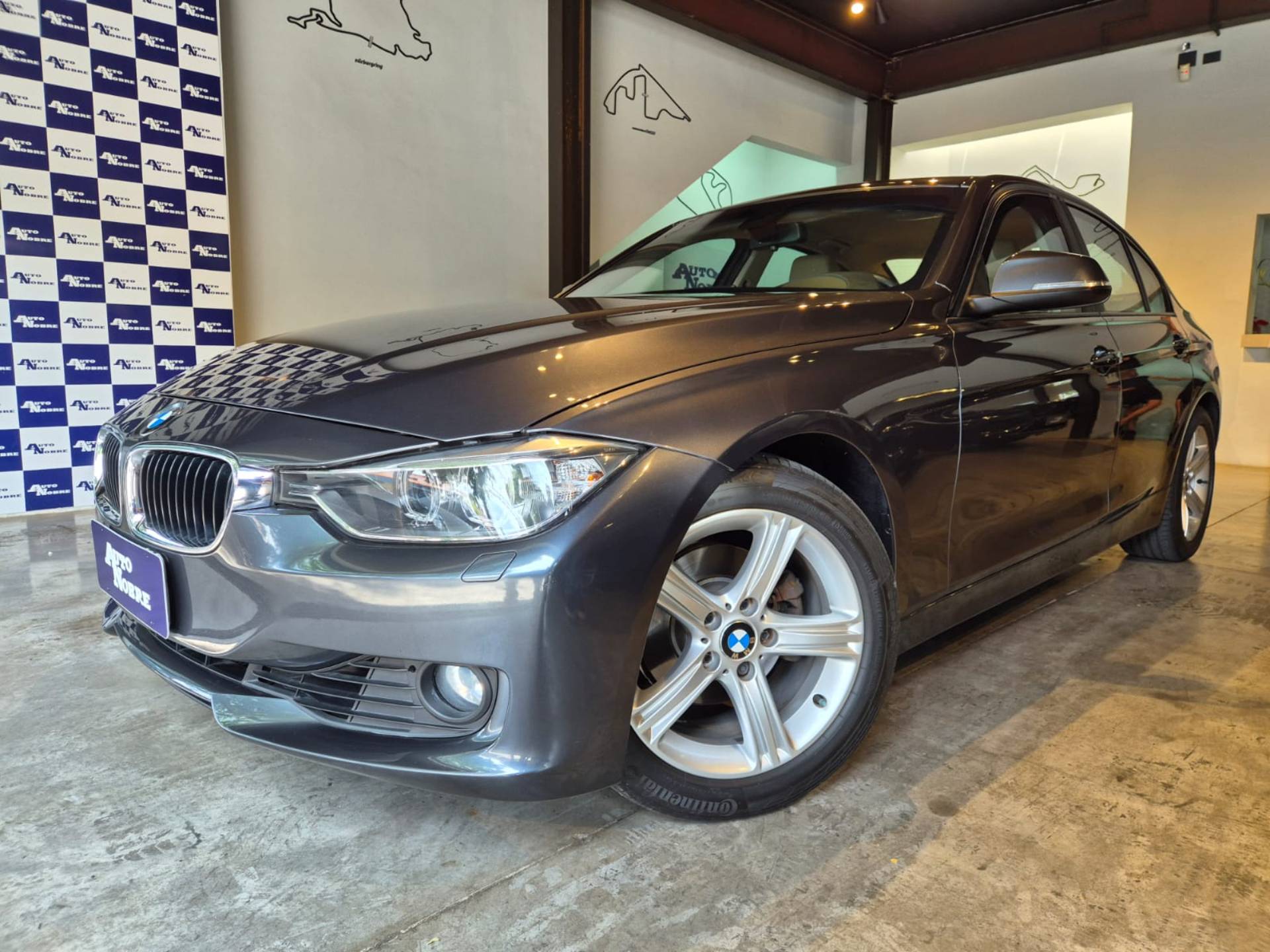 BMW 320i 2014