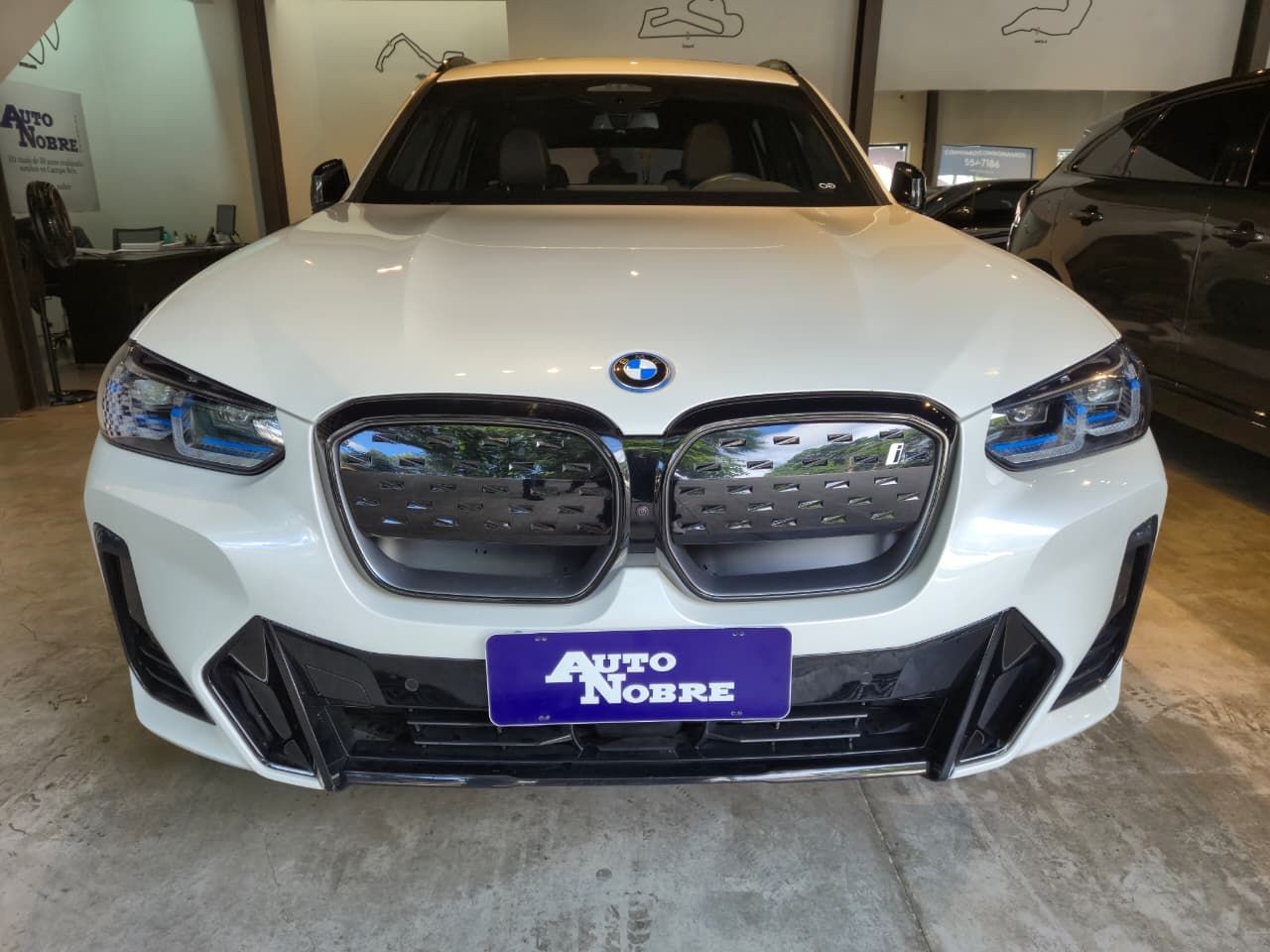 BMW iX3 2023