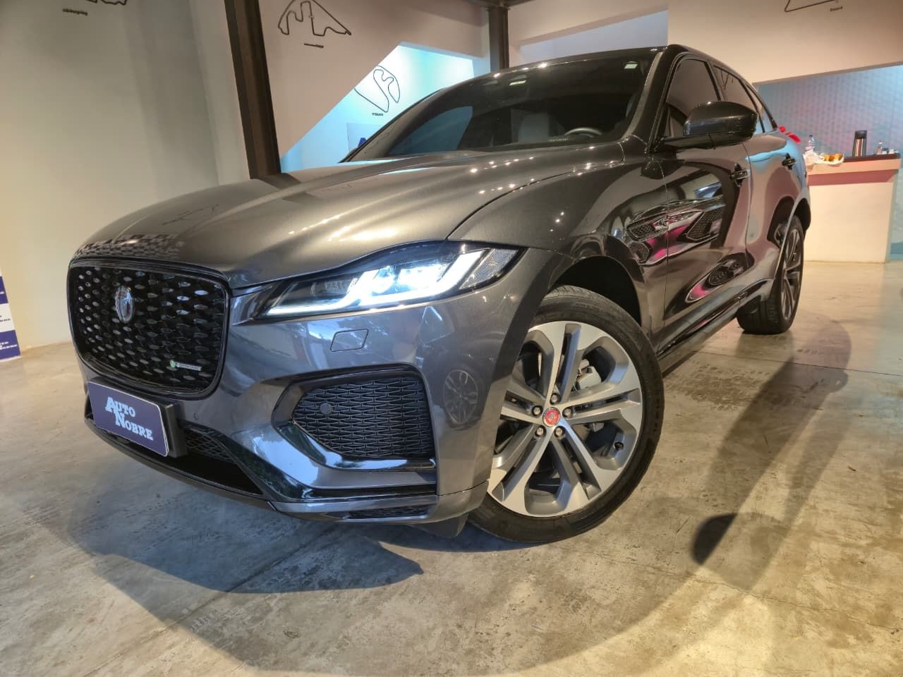 JAGUAR F-PACE 2023
