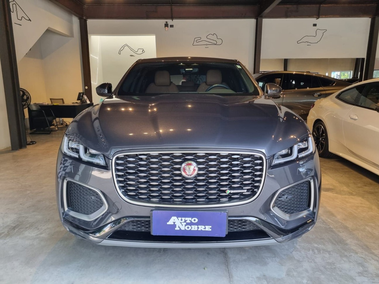JAGUAR F-PACE 2023