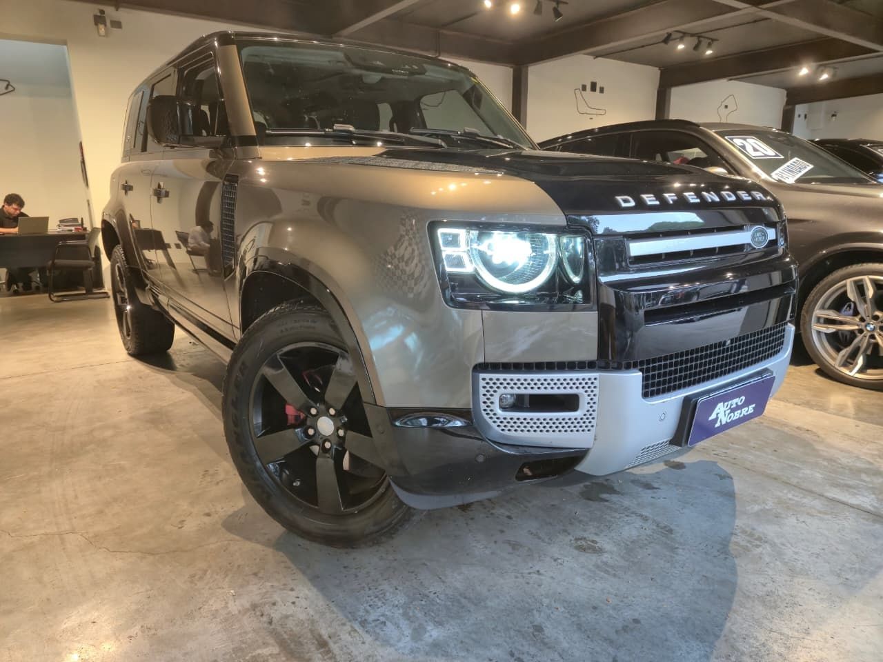 LAND ROVER DEFENDER 2021