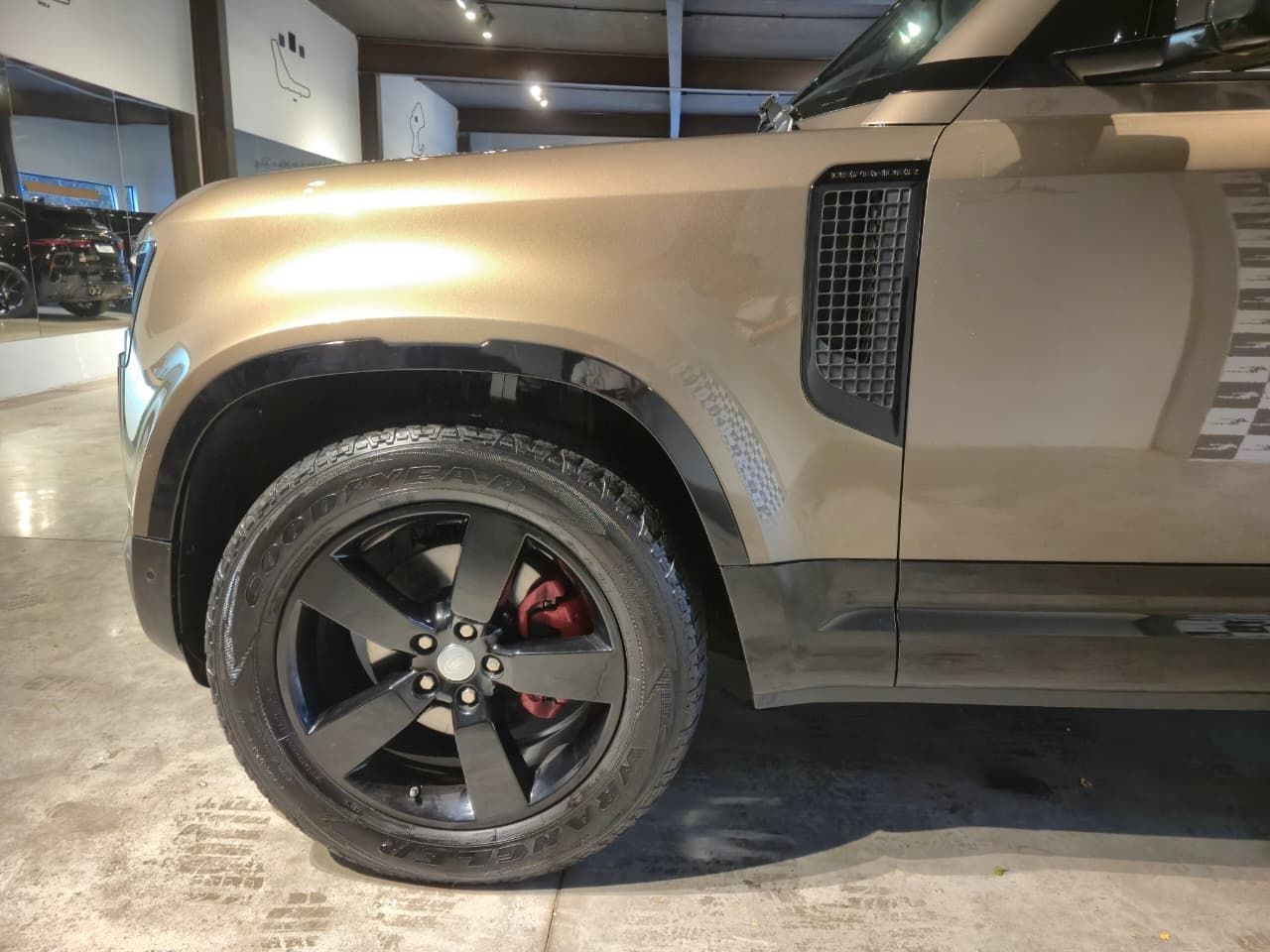 LAND ROVER DEFENDER 2021