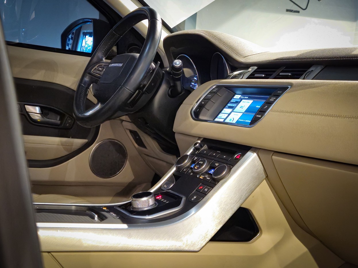 LAND ROVER RANGE ROVER EVOQUE 2015