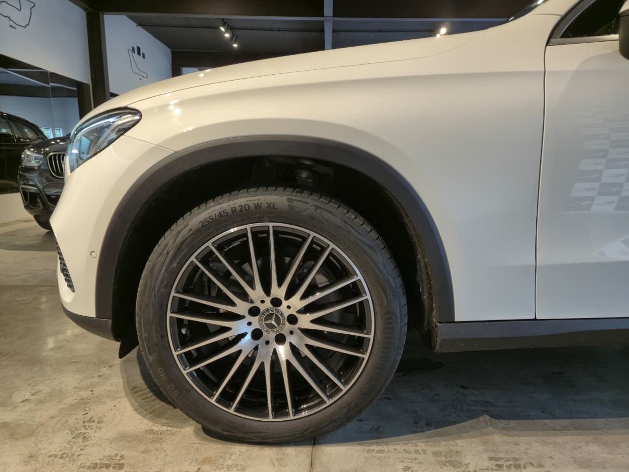 MERCEDES-BENZ GLC 300 2024