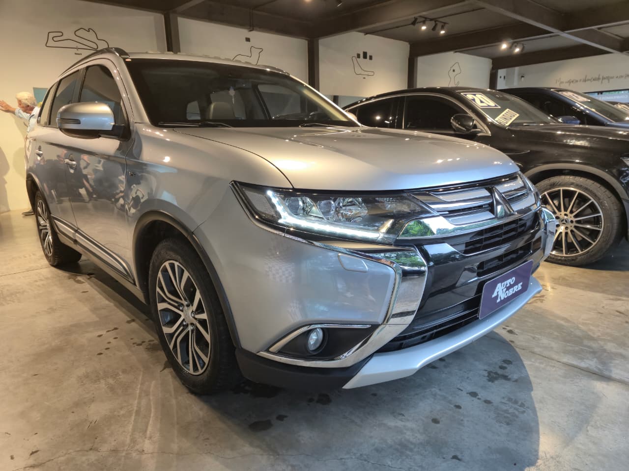 Mitsubishi Outlander 2016