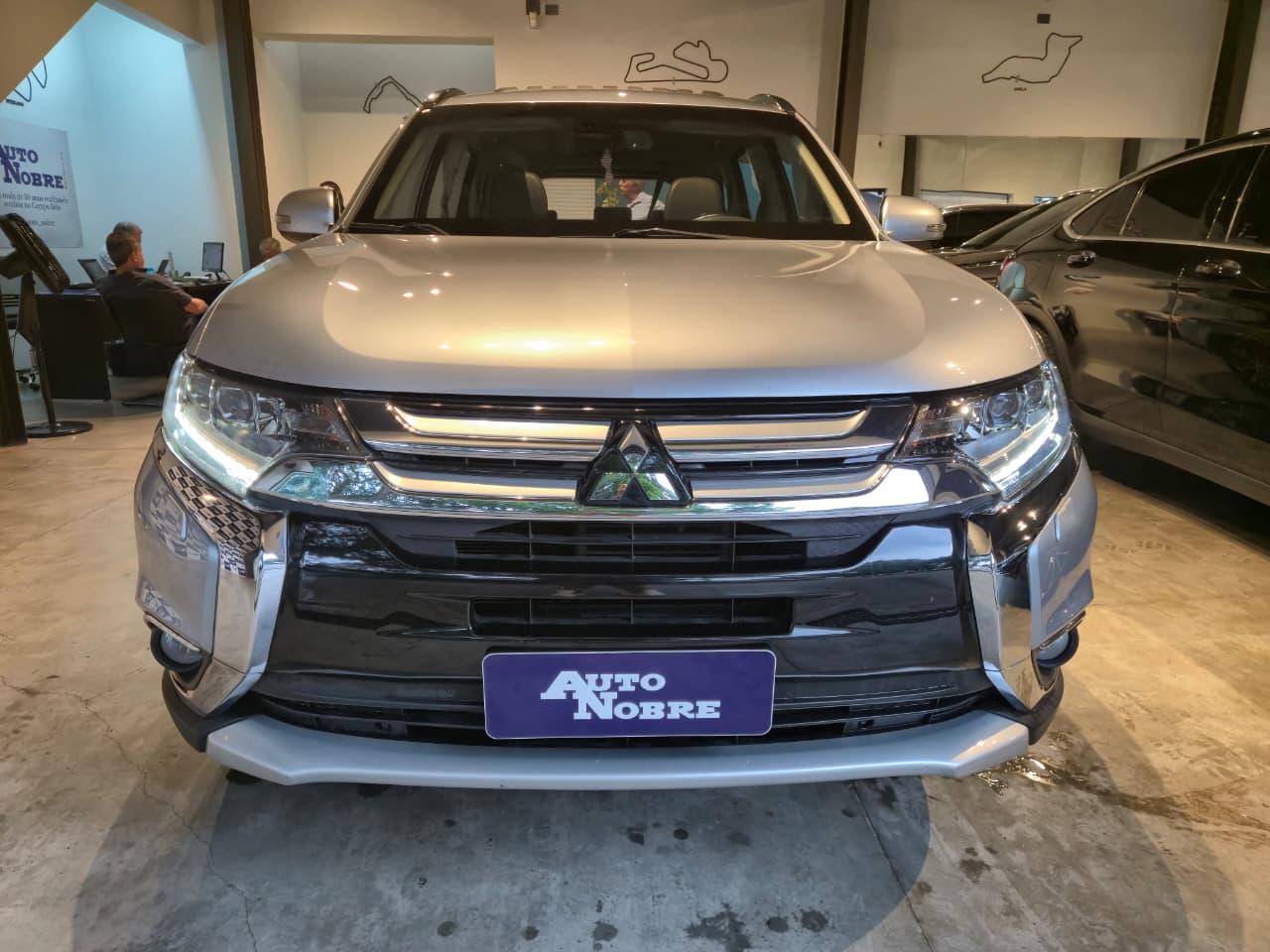 Mitsubishi Outlander 2016