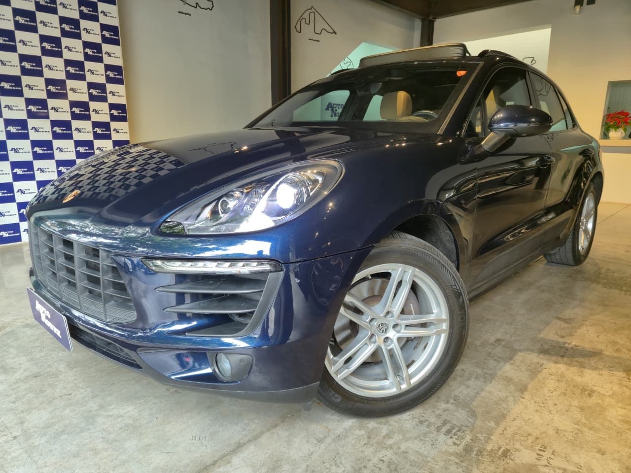 PORSCHE MACAN 2017
