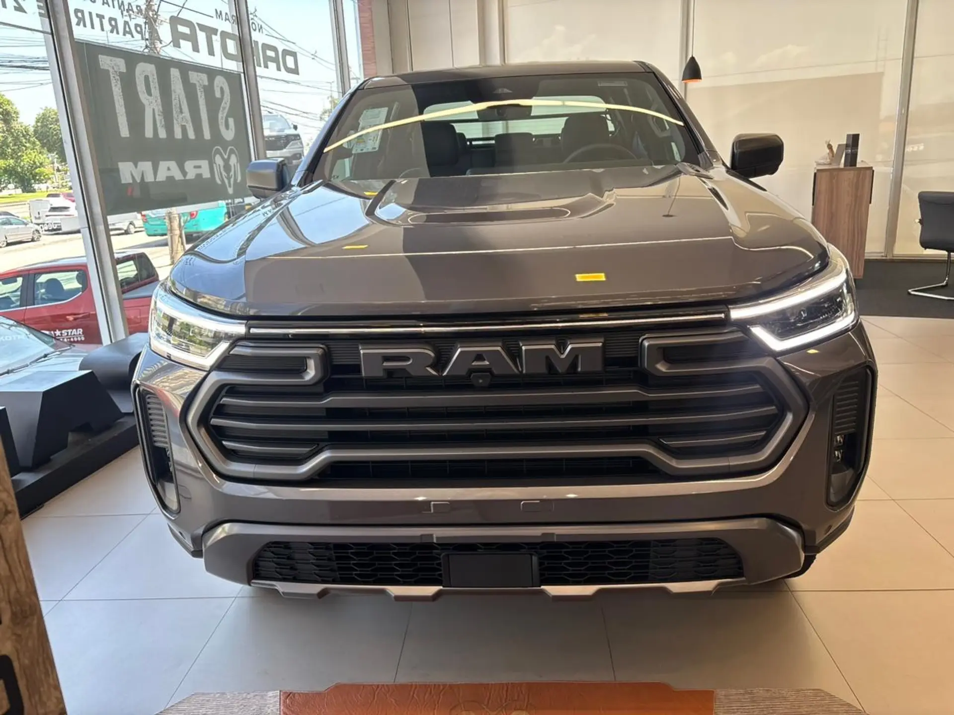 RAM DAKOTA 2026