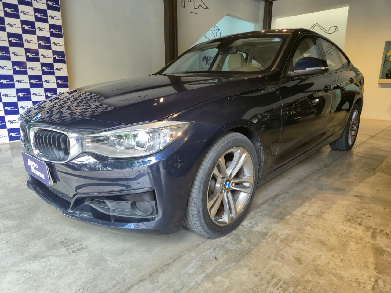 BMW 320i 2016
