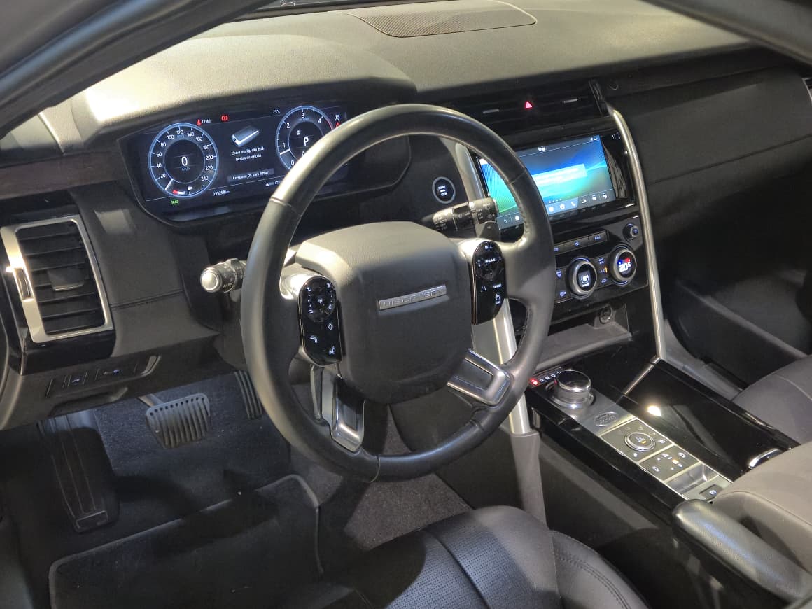 Land Rover Discovery 2020