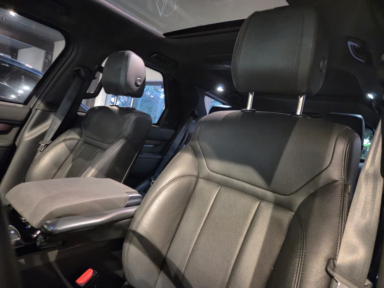 Land Rover Discovery 2020