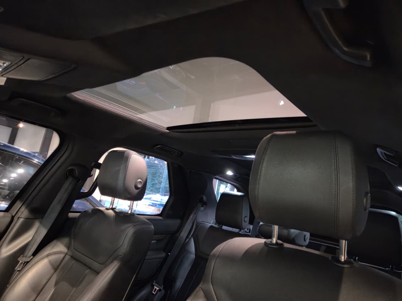 Land Rover Discovery 2020