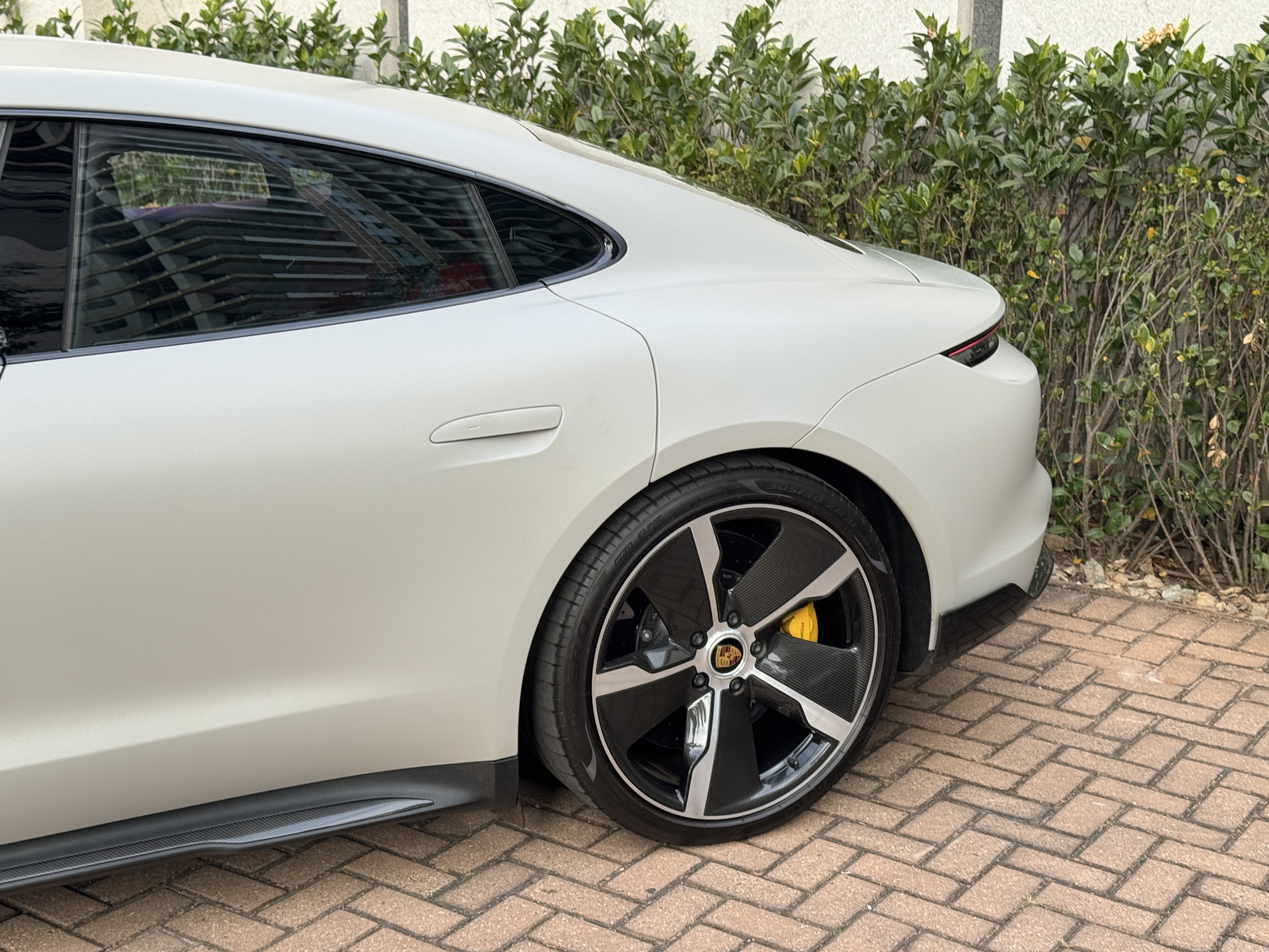 Porsche Taycan 2022