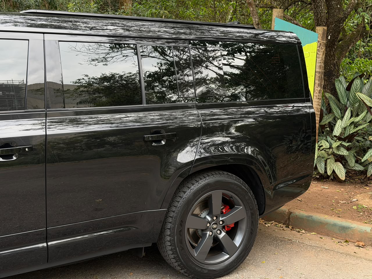 Land Rover DEFENDER 130 D 2023