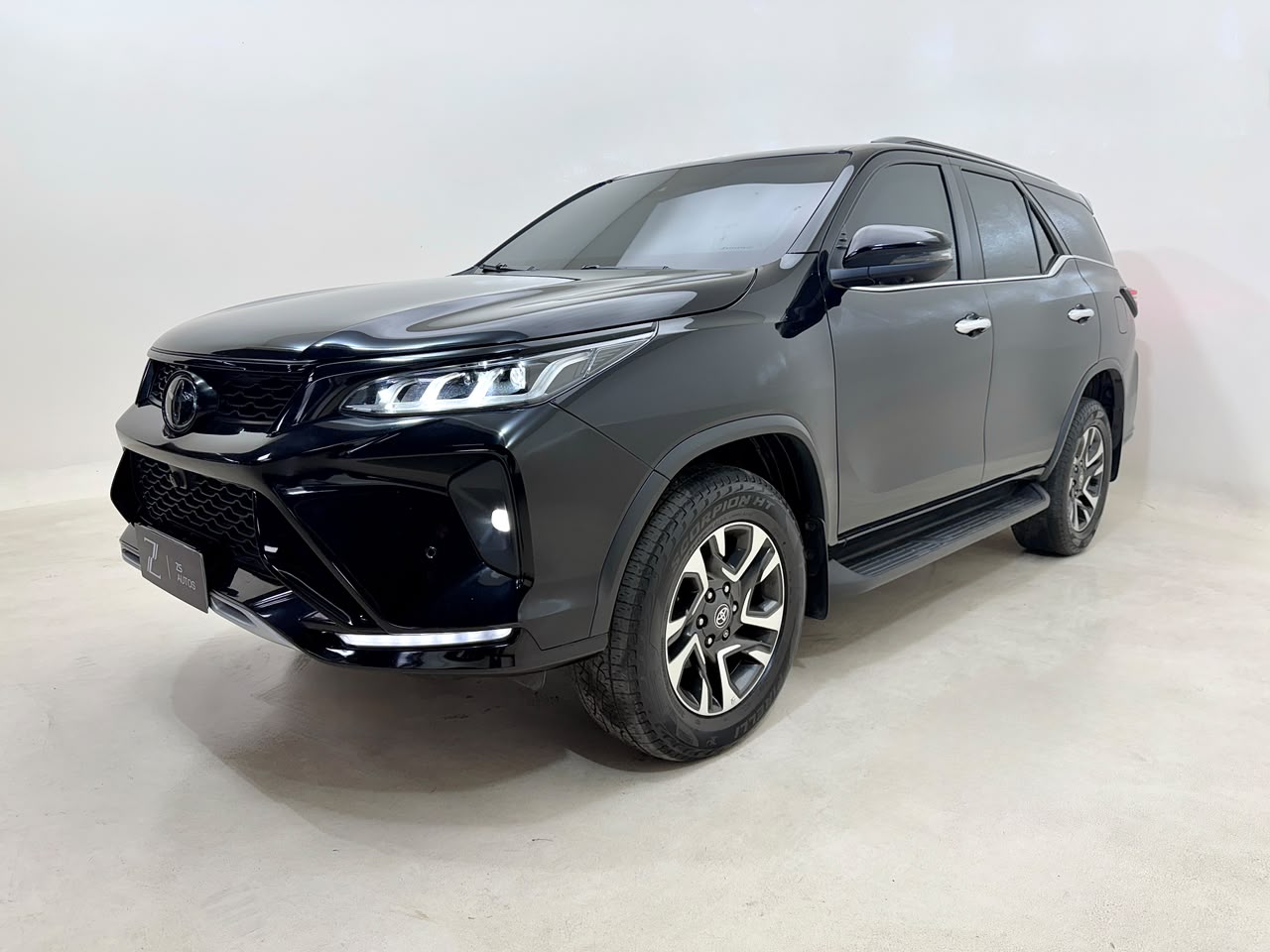 Toyota Hilux SW4 2024