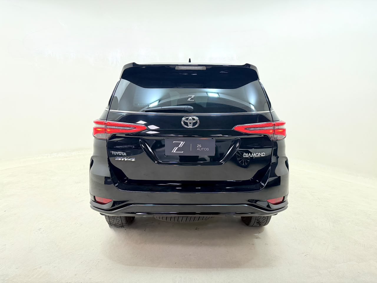Toyota Hilux SW4 2024