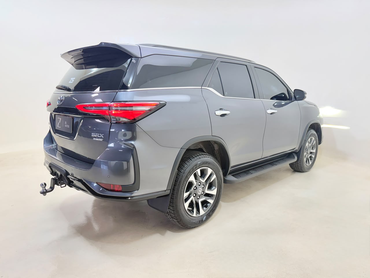 Toyota Hilux SW4 2025