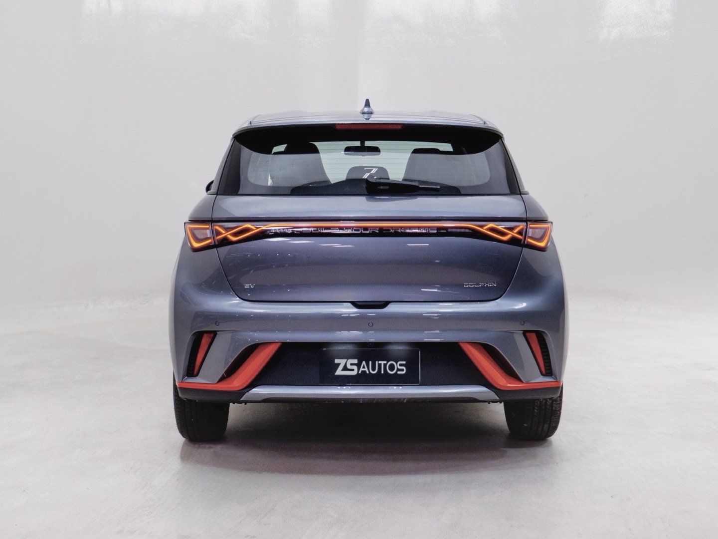 BYD Dolphin 2025
