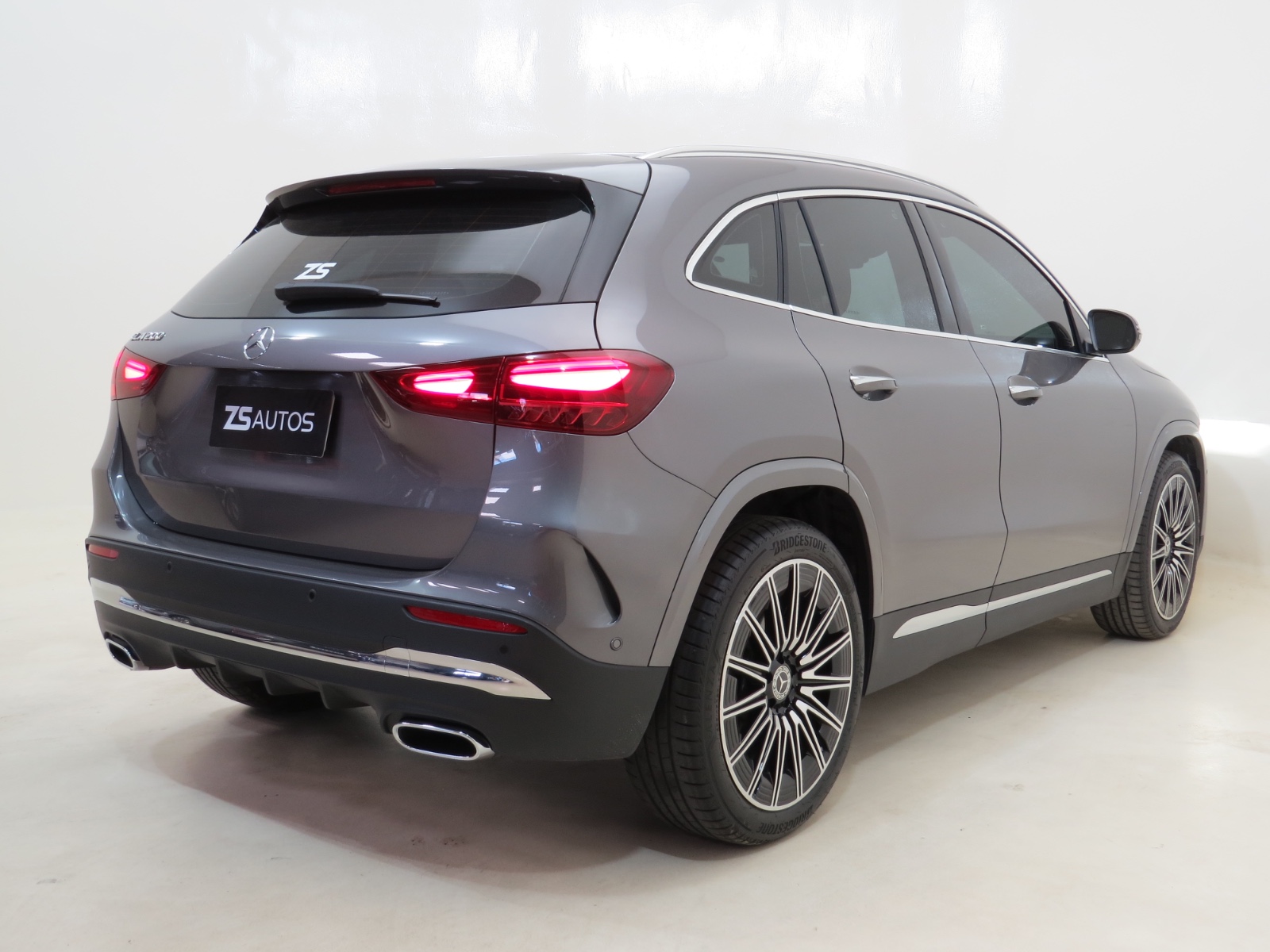 Mercedes-Benz GLA 2025