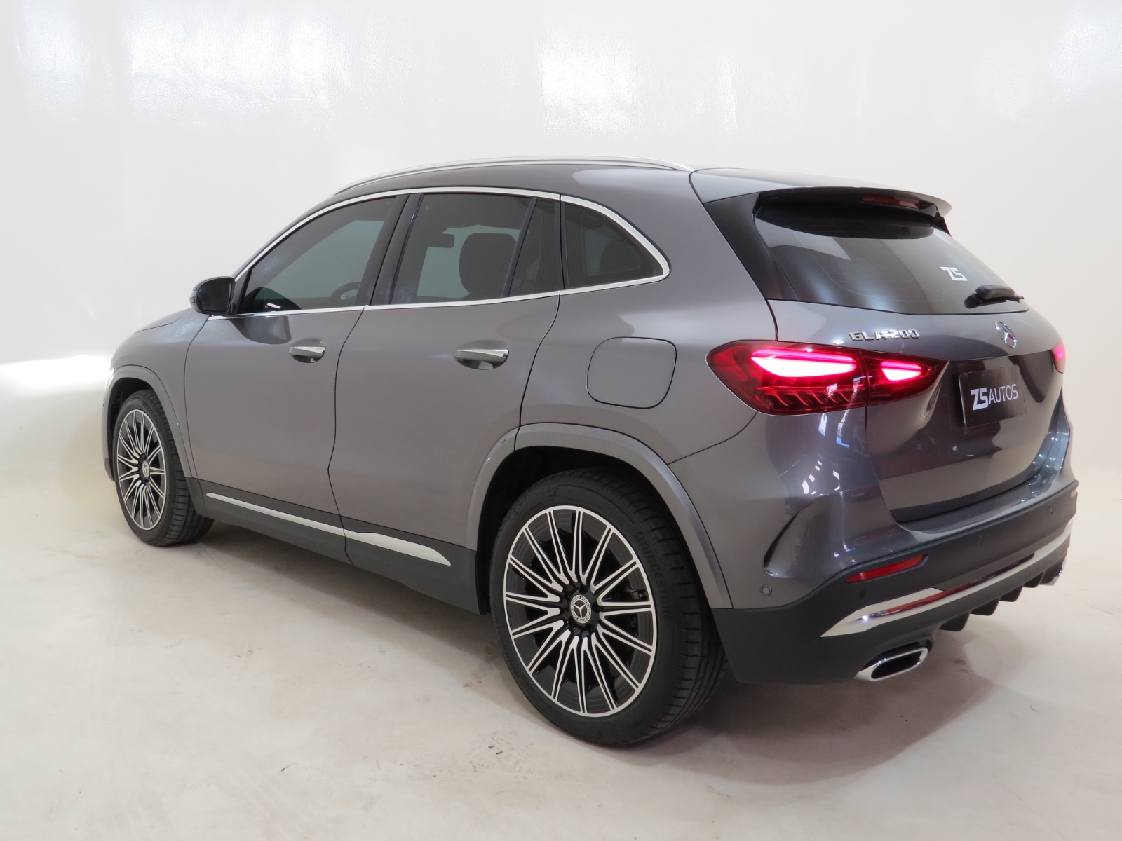 Mercedes-Benz GLA 2025