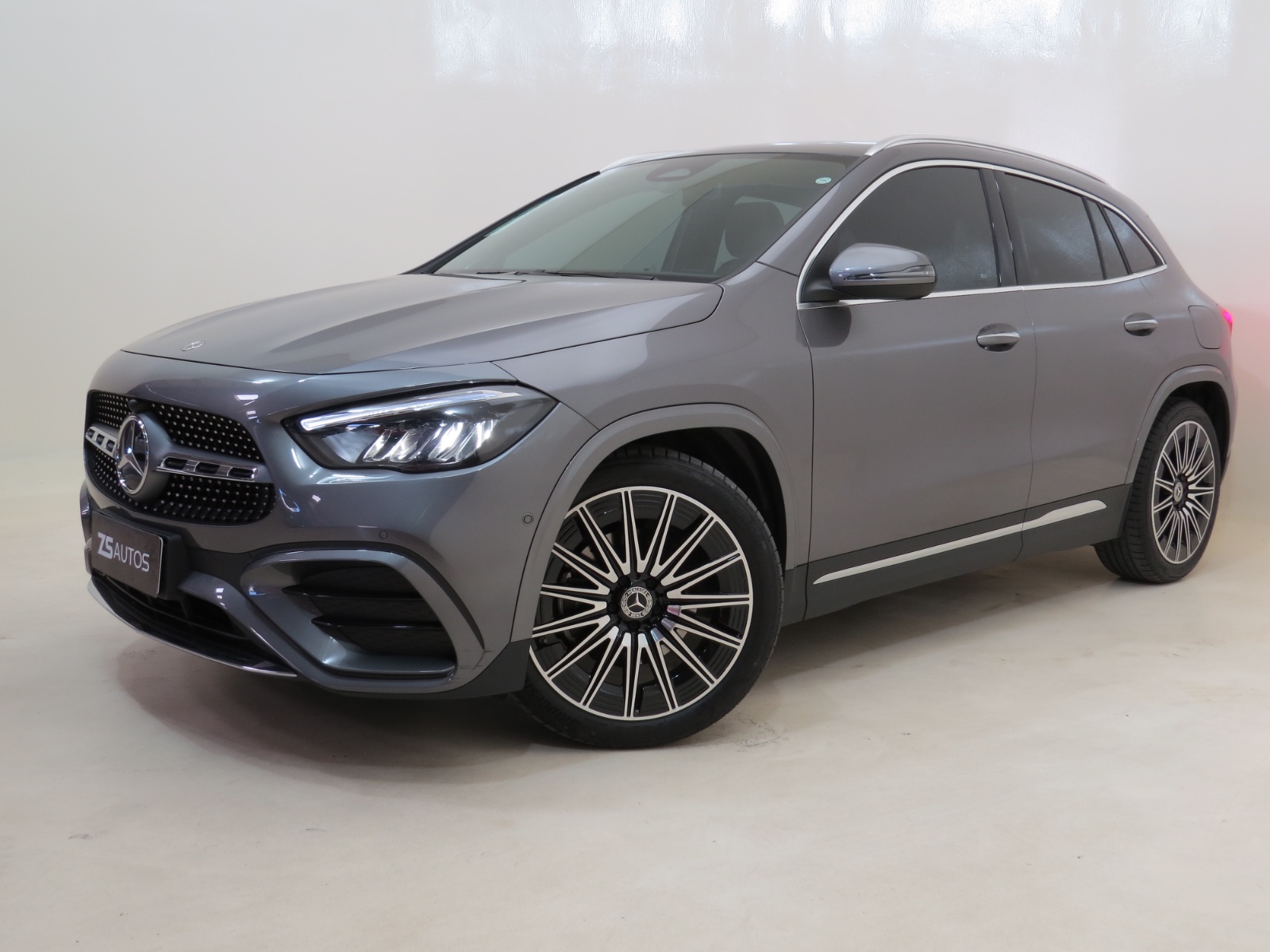 Mercedes-Benz GLA 2025