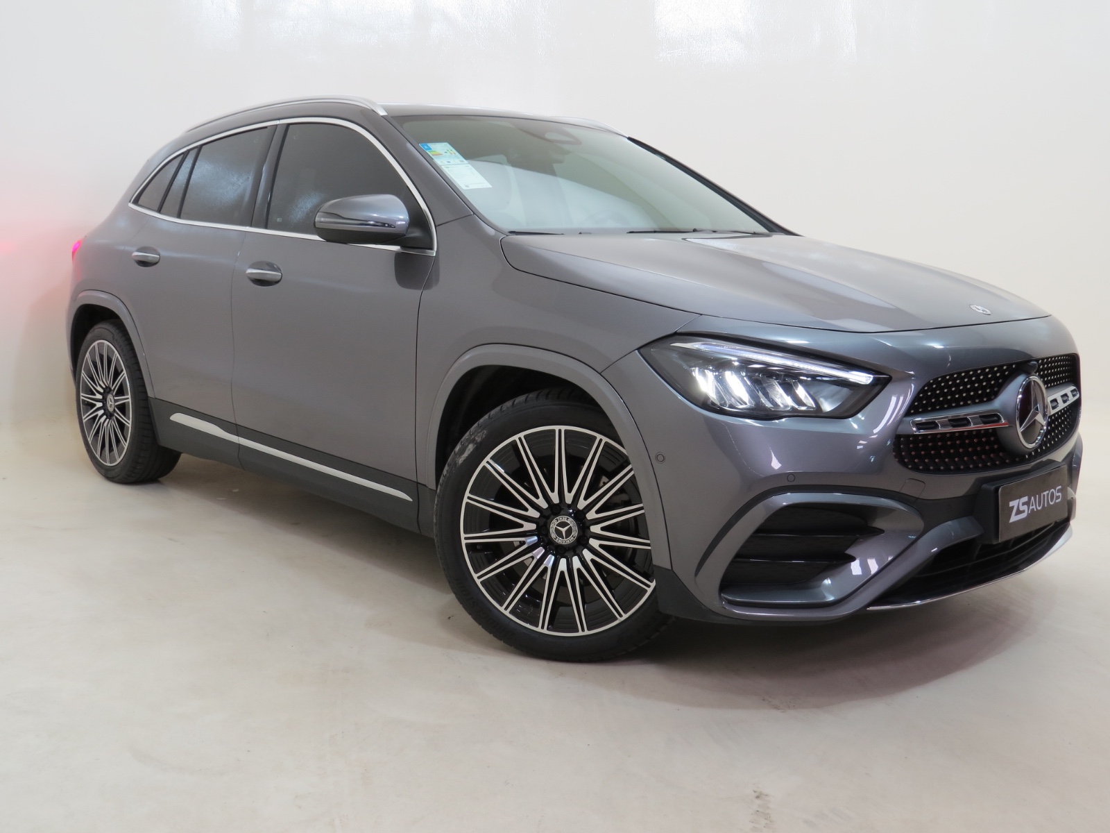 Mercedes-Benz GLA 2025