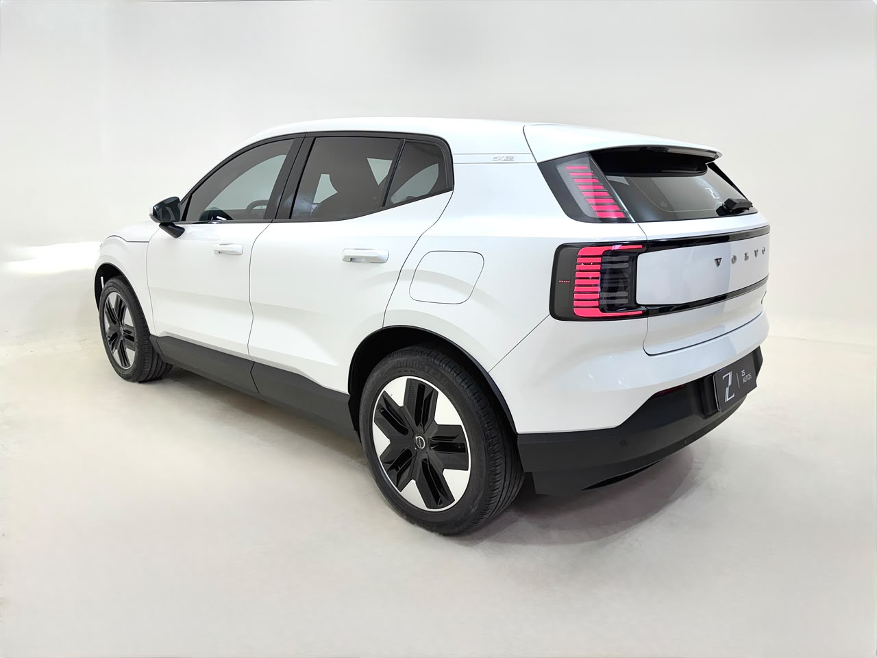 Volvo EX30 2024
