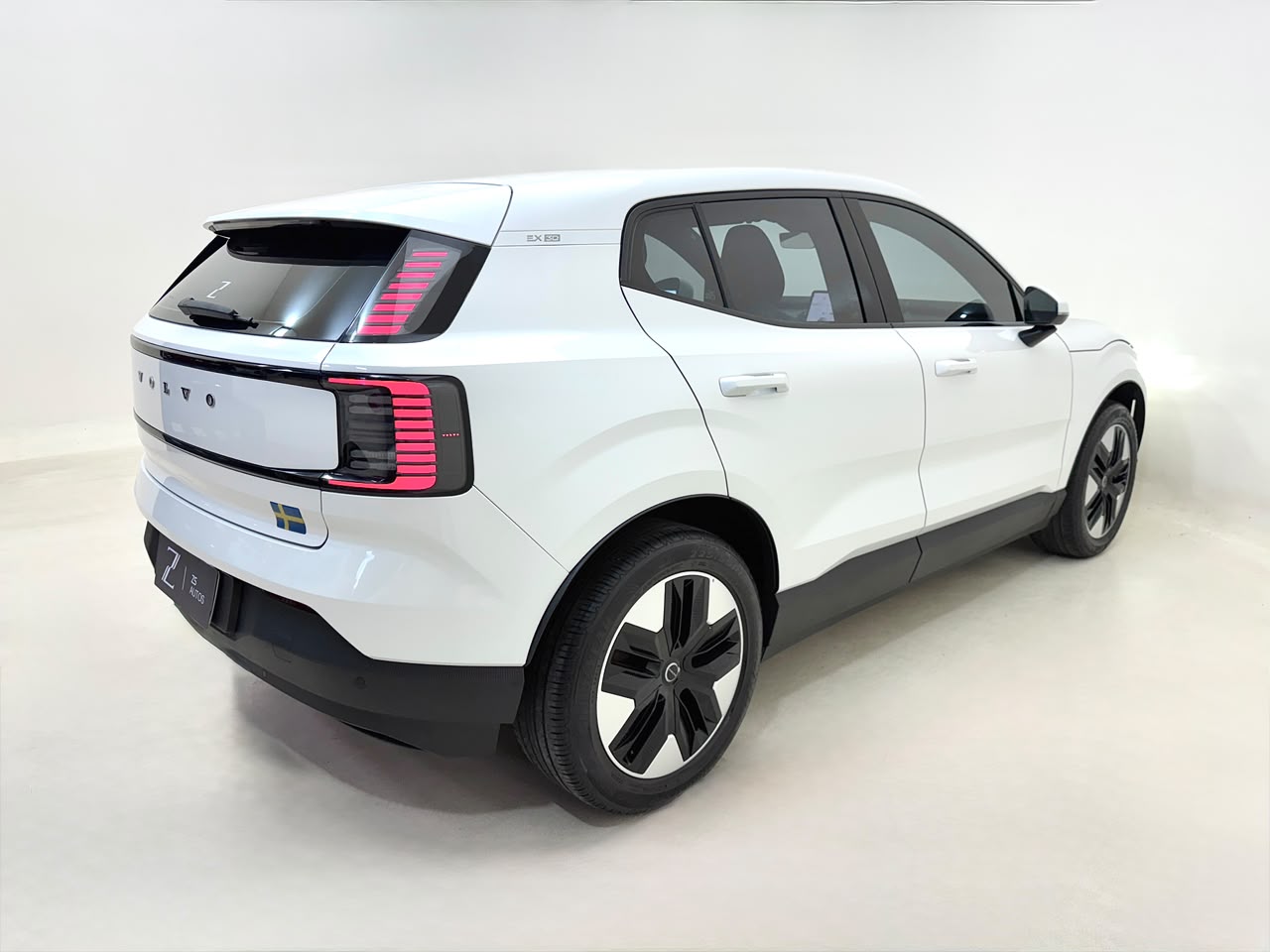 Volvo EX30 2024