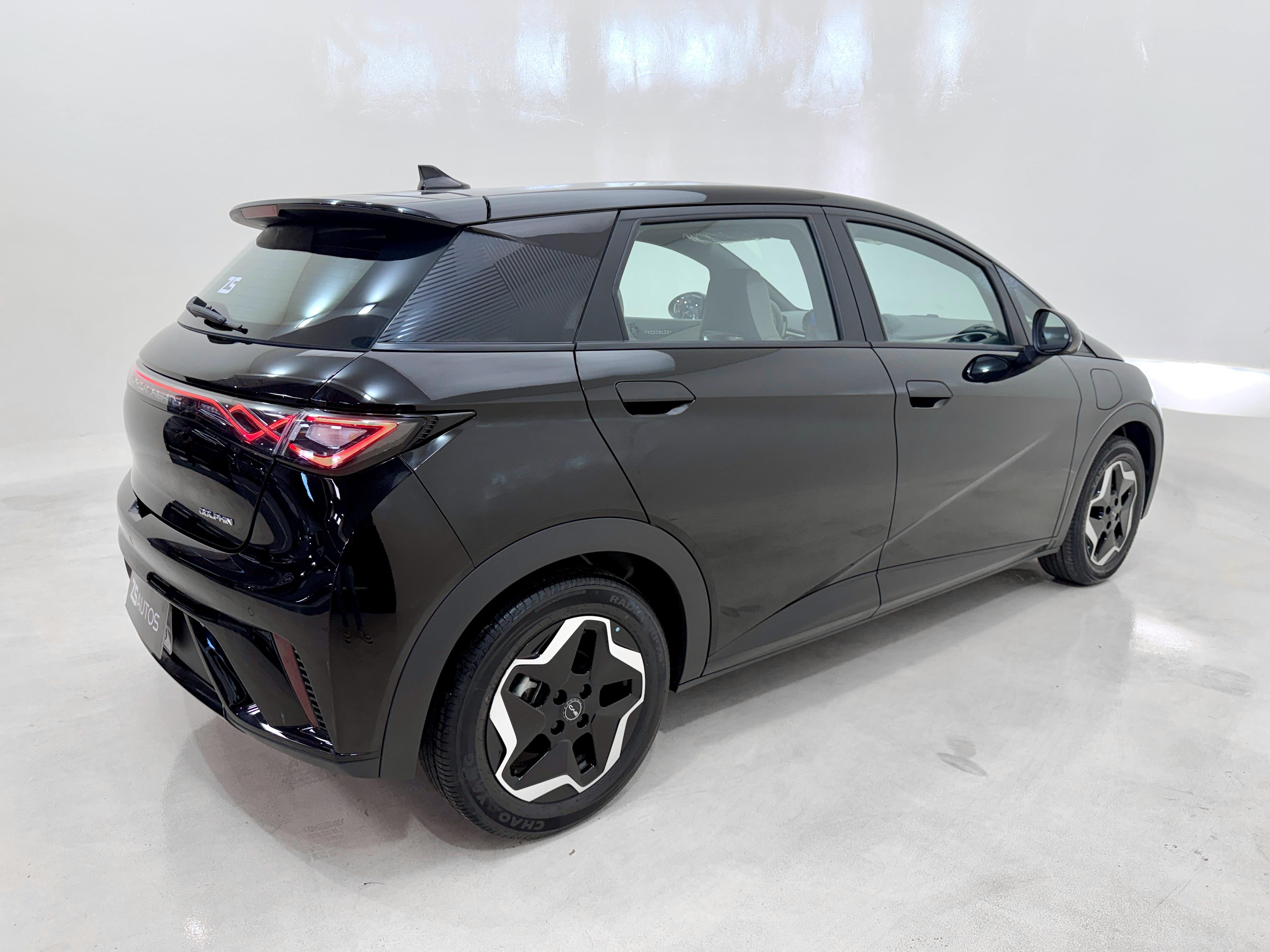 BYD Dolphin 2024