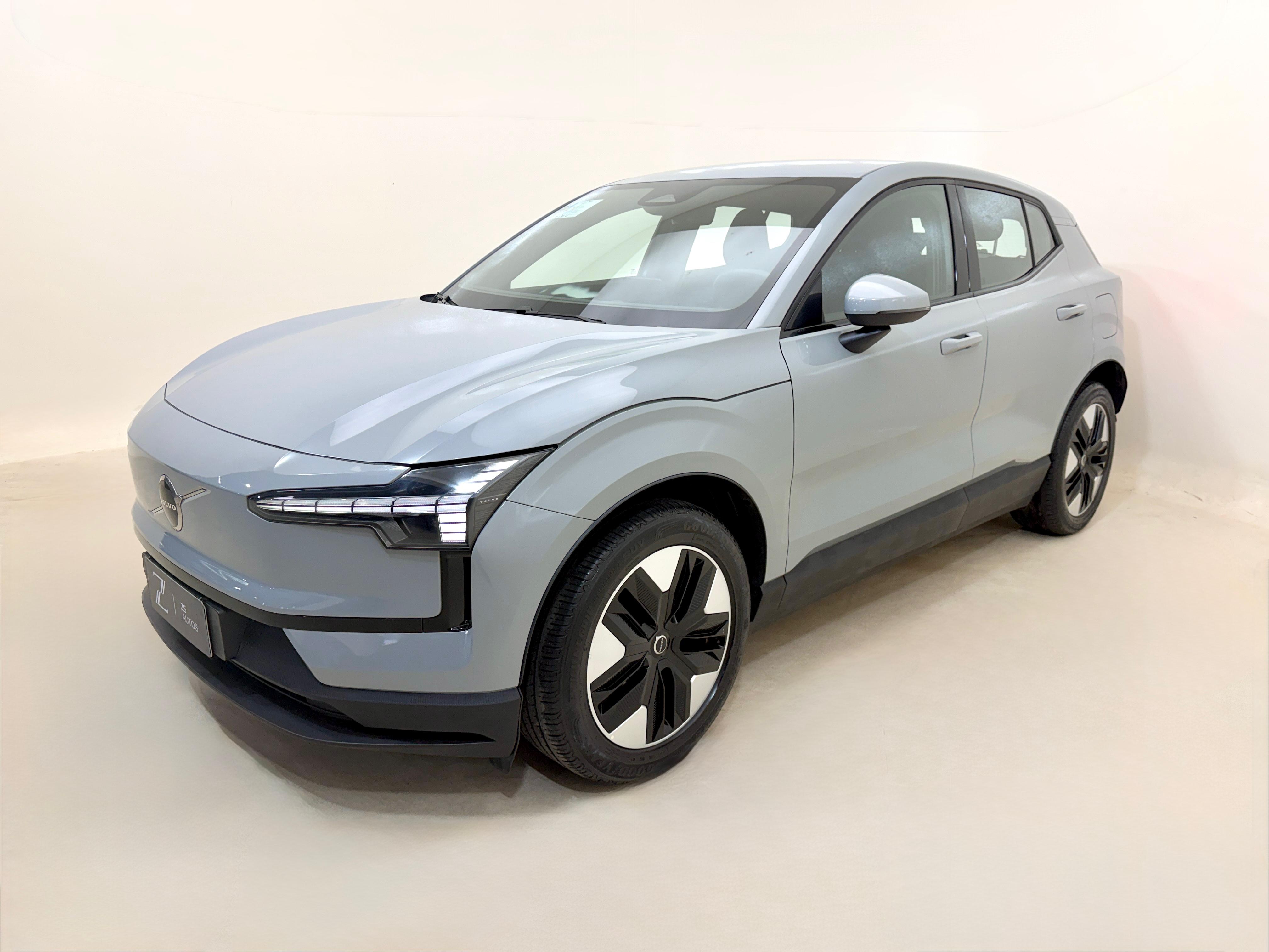 Volvo EX30 2024