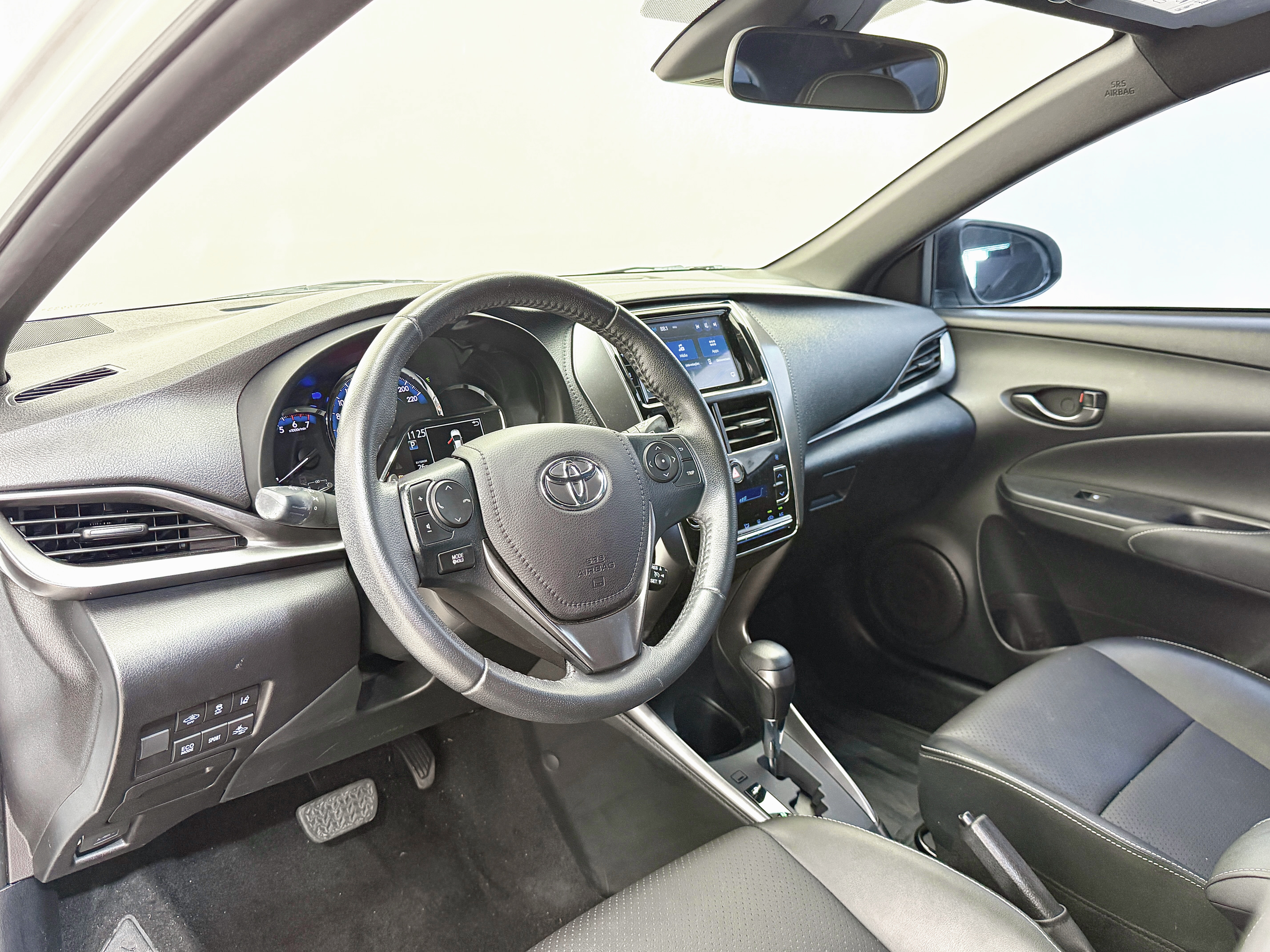Toyota Yaris 2021