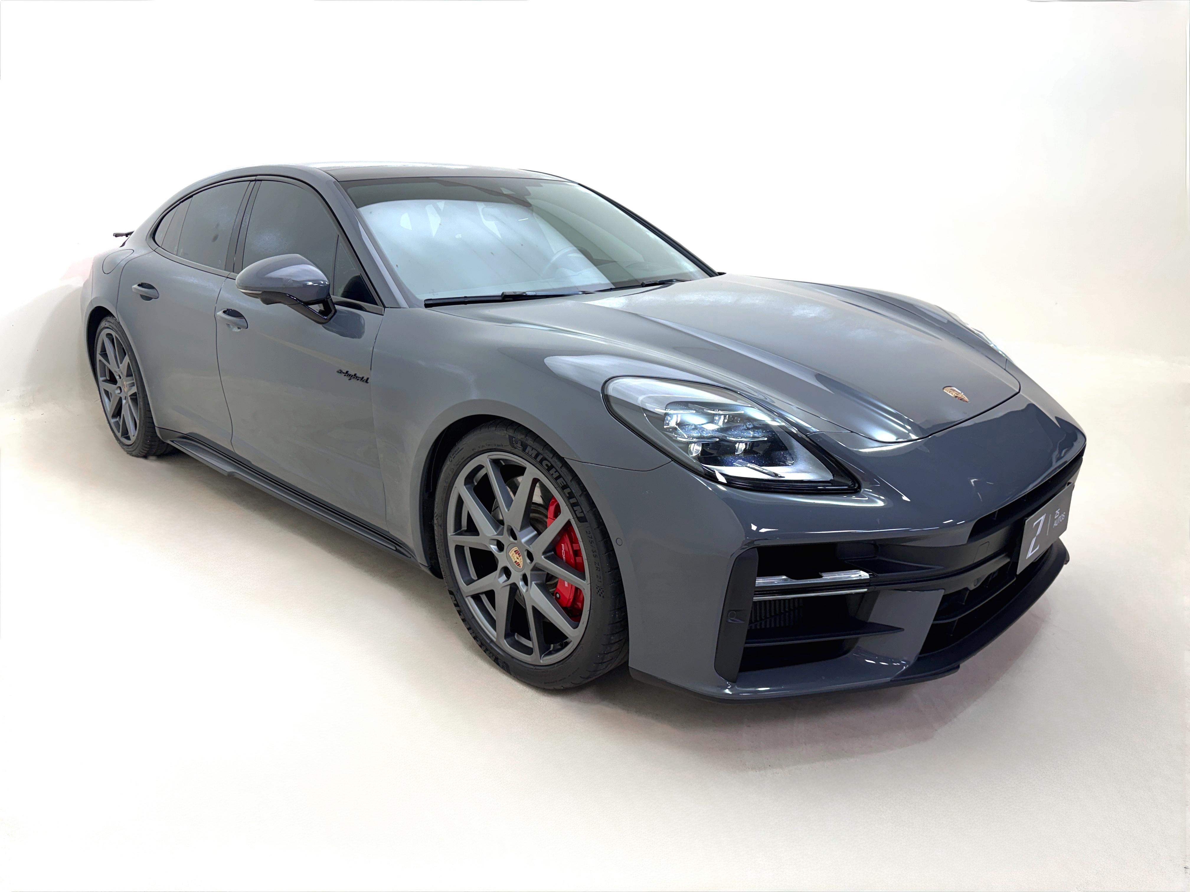 Porsche Panamera 2025